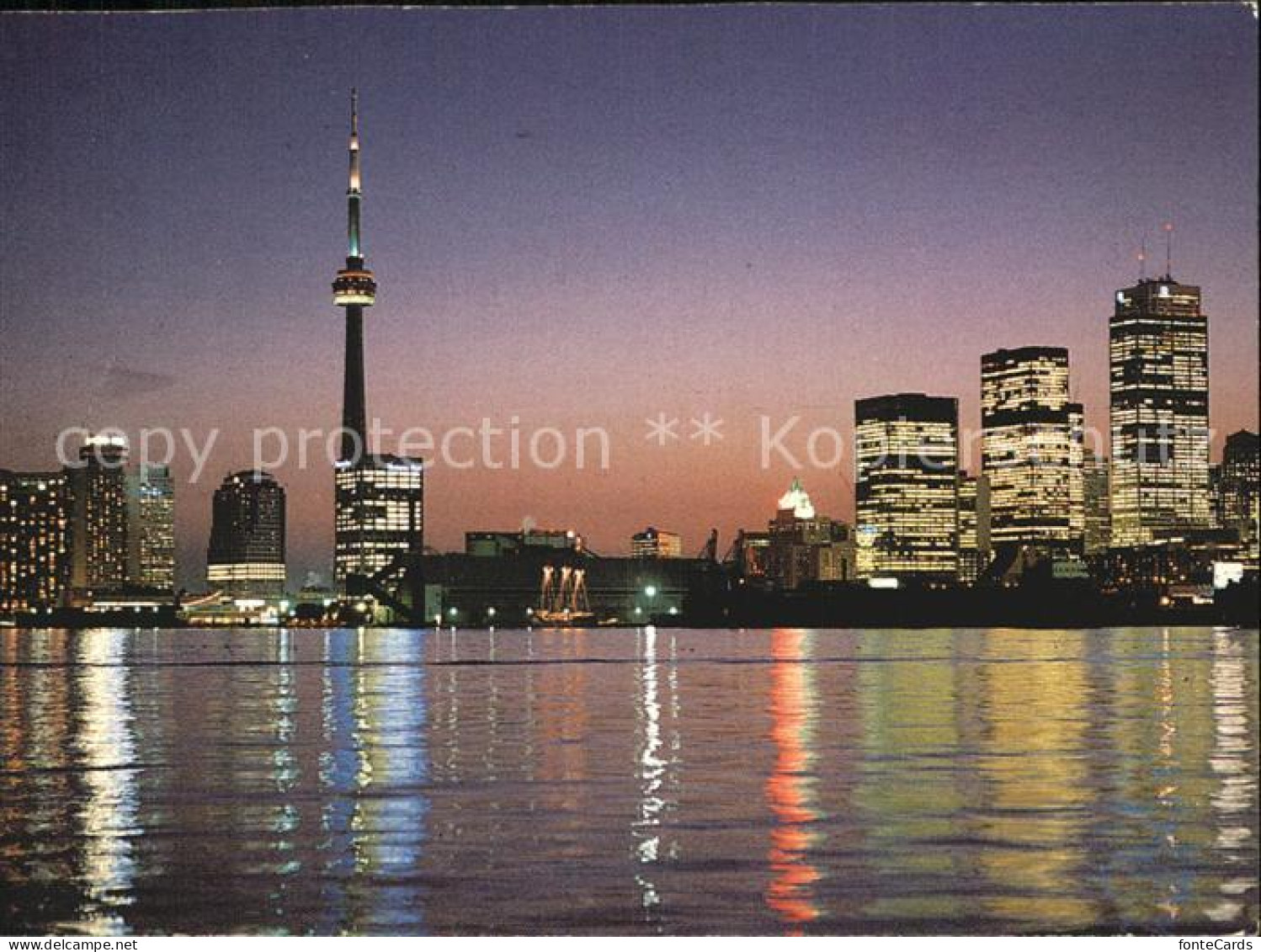 72461721 Toronto Canada The Picturesque Skyline At Night  - Unclassified