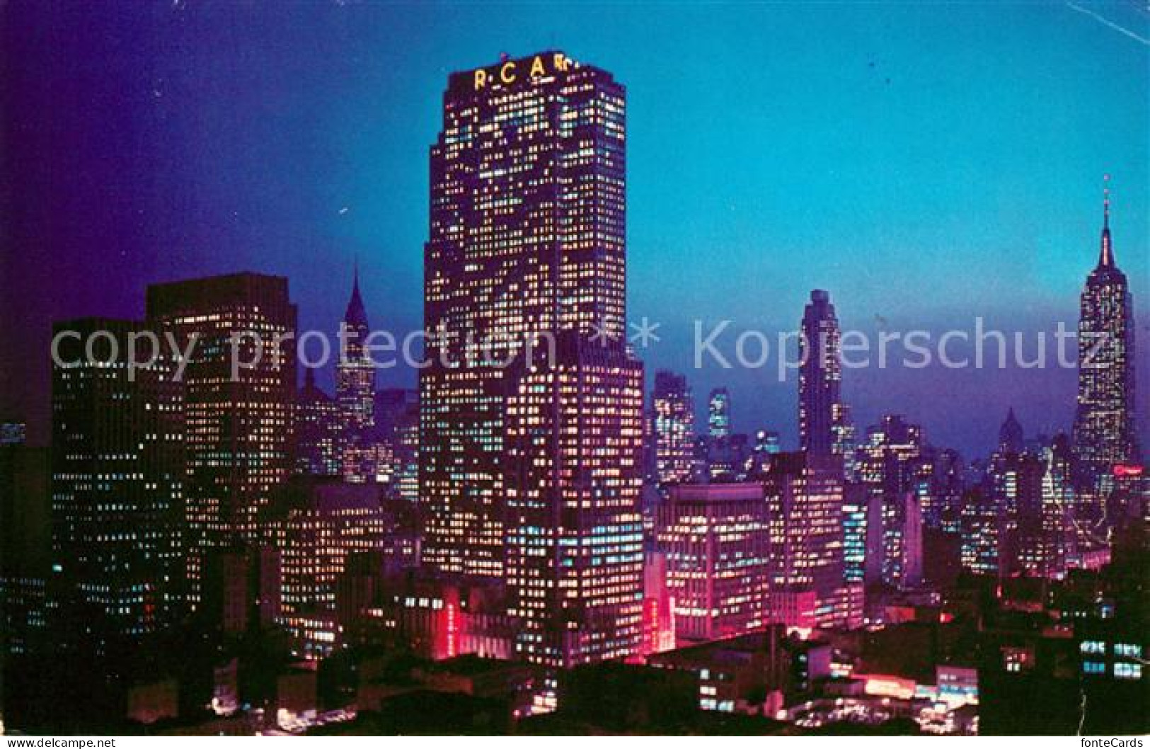 73051287 New_York_City Night Falls On Midtown Manhattan - Other & Unclassified