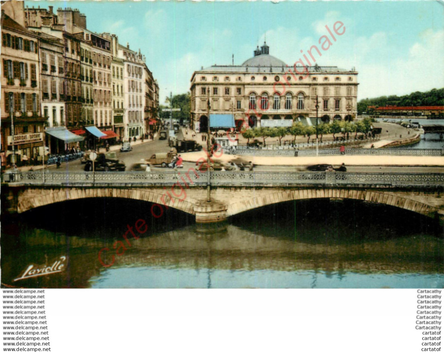 64.  BAYONNE .  Le Pont Sur La Nive . La Place De La Liberté Et Le Théatre . - Bayonne
