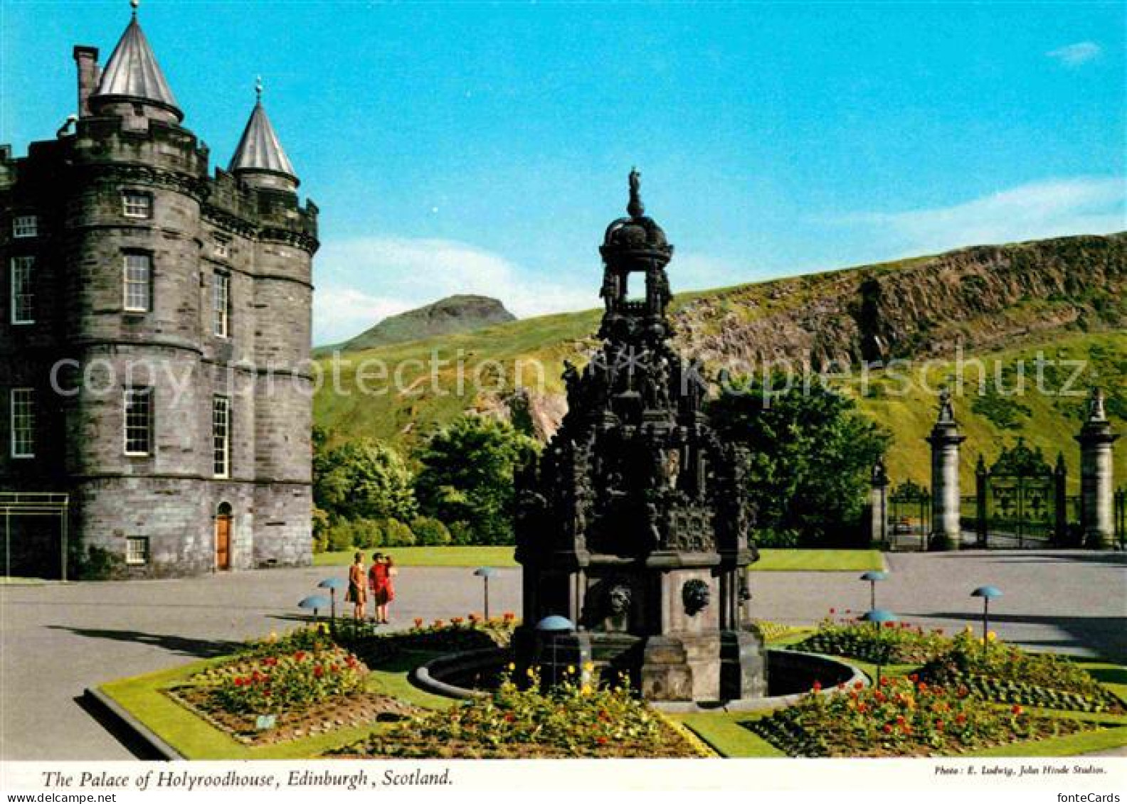 72769279 Edinburgh Palace Of Holyroodhouse Monument Edinburgh - Andere & Zonder Classificatie