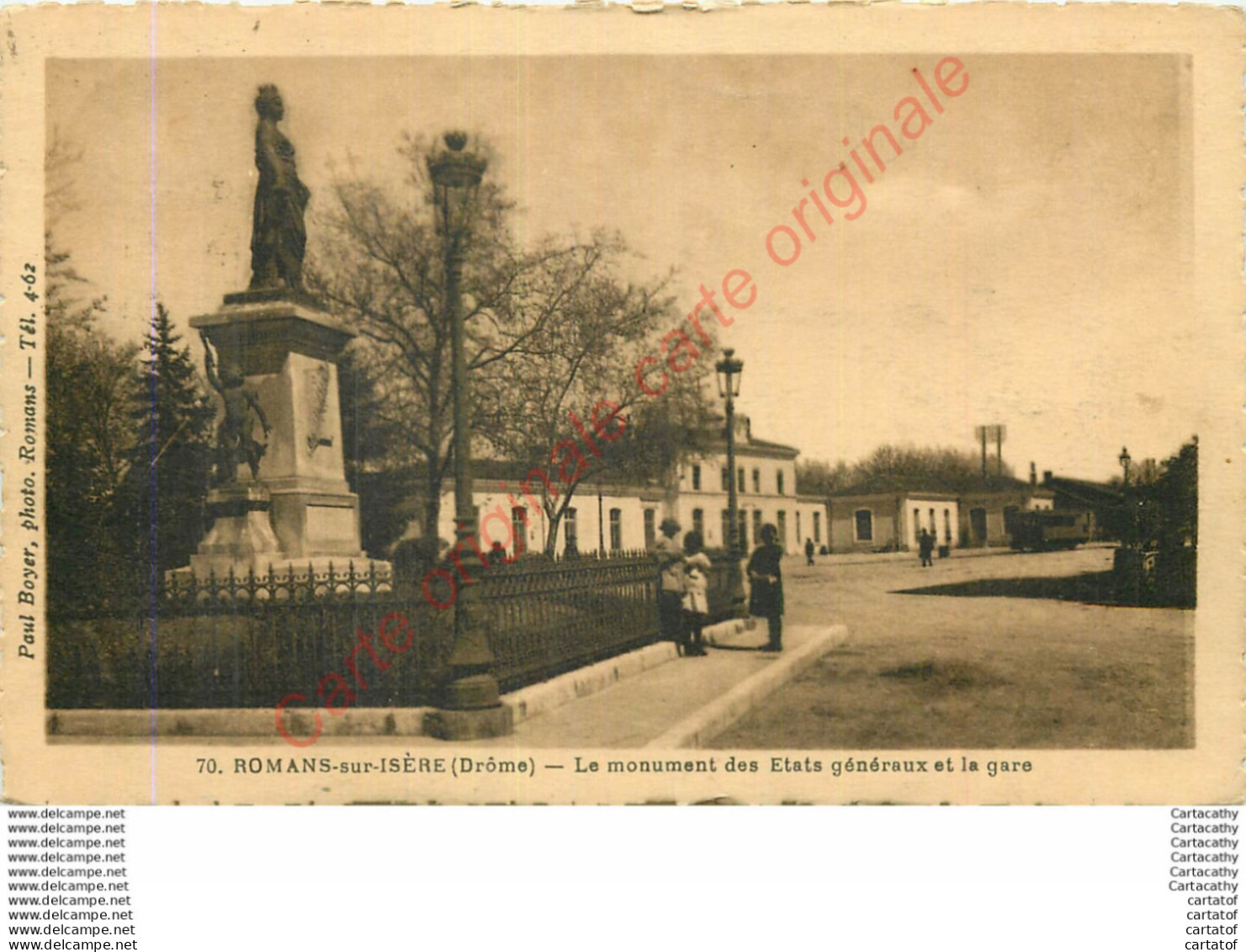 26.  ROMANS .  Le Monument Des Etats Généraux Et La Gare . - Romans Sur Isere