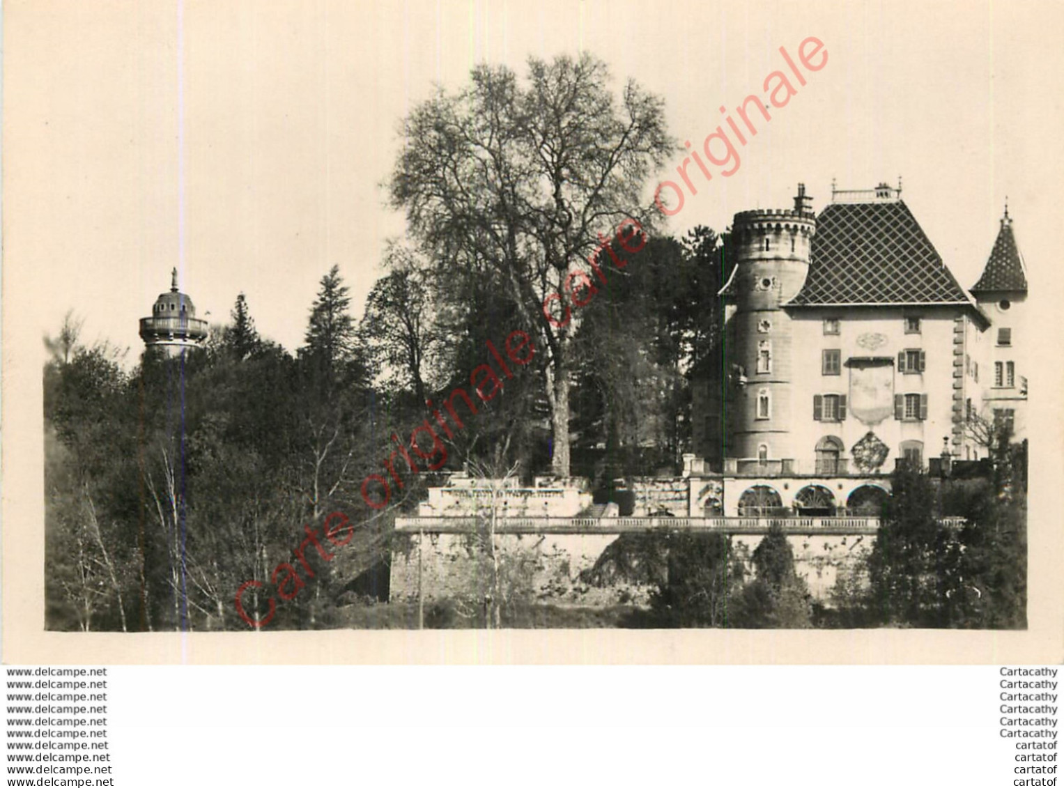 38.  BOURGOIN .  Château De Petit MOnt . - Bourgoin