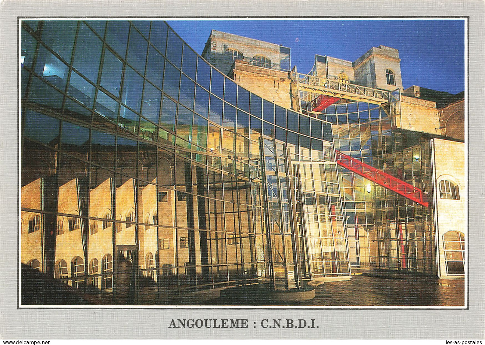 16 ANGOULEME CENTRE DE LA BNANDE DESSINEE  - Angouleme