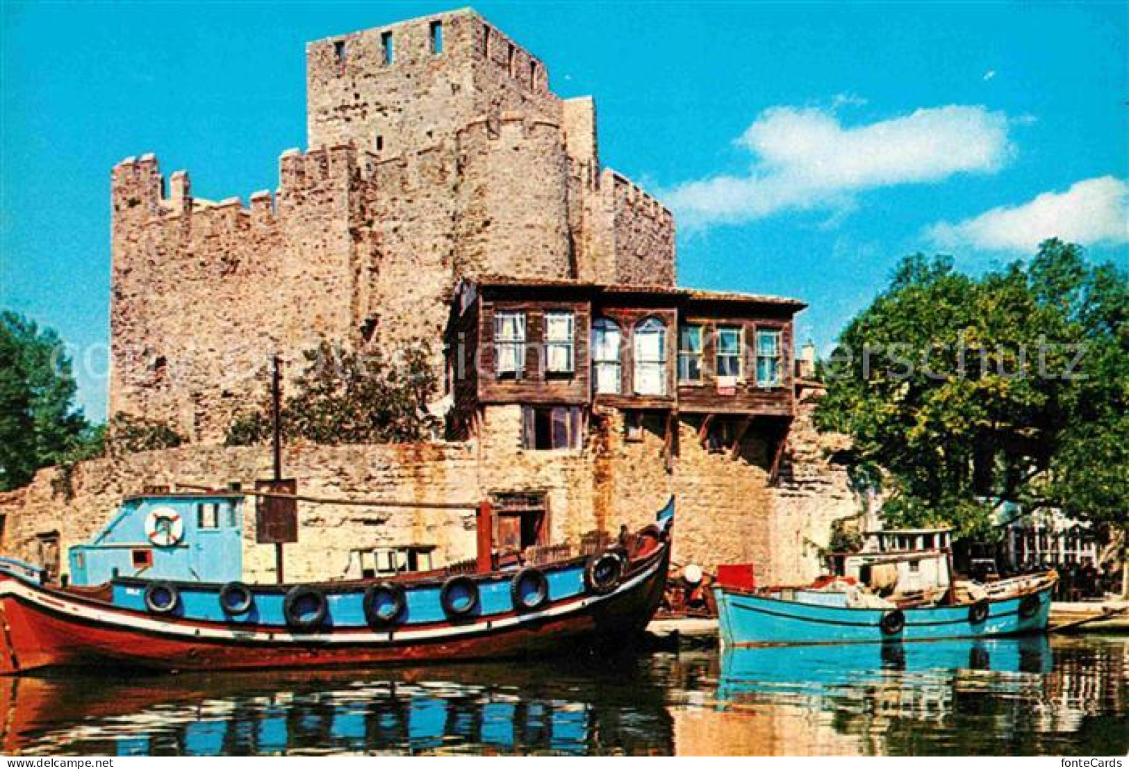 72760933 Anadolu Schloss Burgruine Alte Strandvilla Boote Anadolu - Turkey