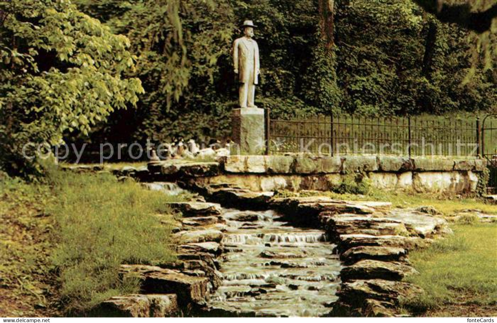 72705661 Lynchburg_Tennessee Jack Daniel Distillery Denkmal Und Brunnen - Altri & Non Classificati