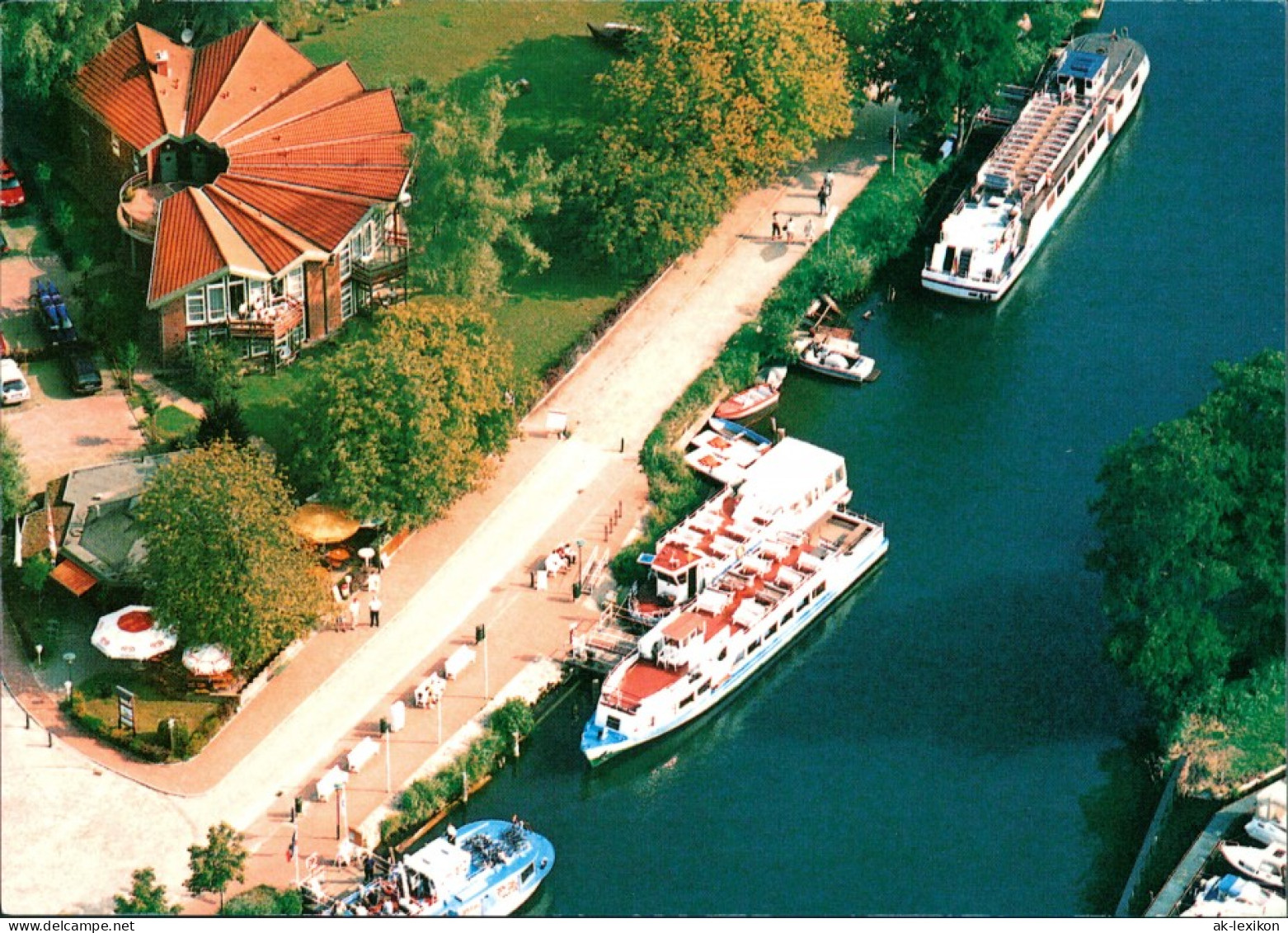 Plau (am See) Fahrgastschiffe Am Appartment- Und Fischerhaus 1990 - Plau