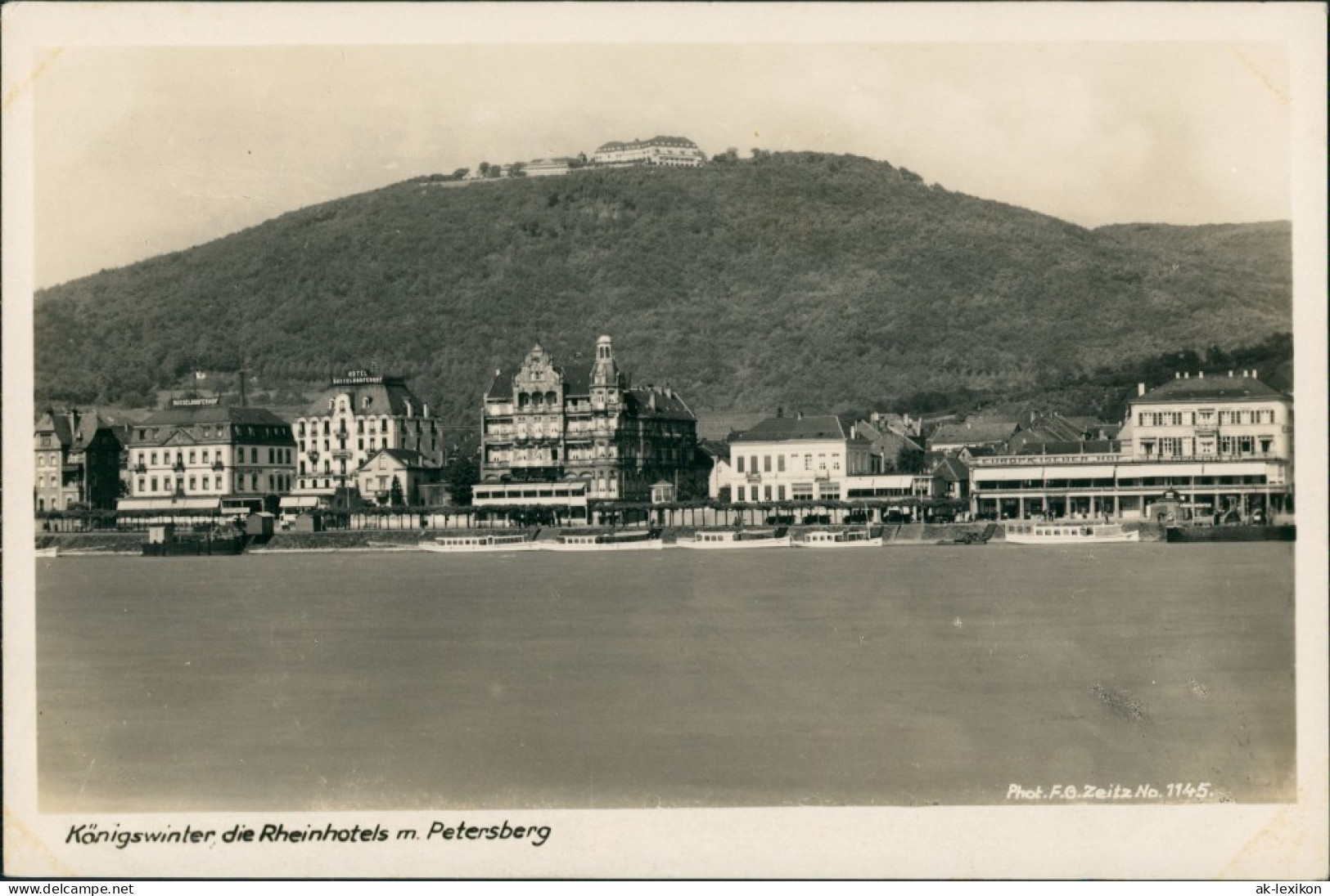 Königswinter Panorama-Ansicht, Rhein-Hotels, Petersberg, Schiffe 1940 - Koenigswinter