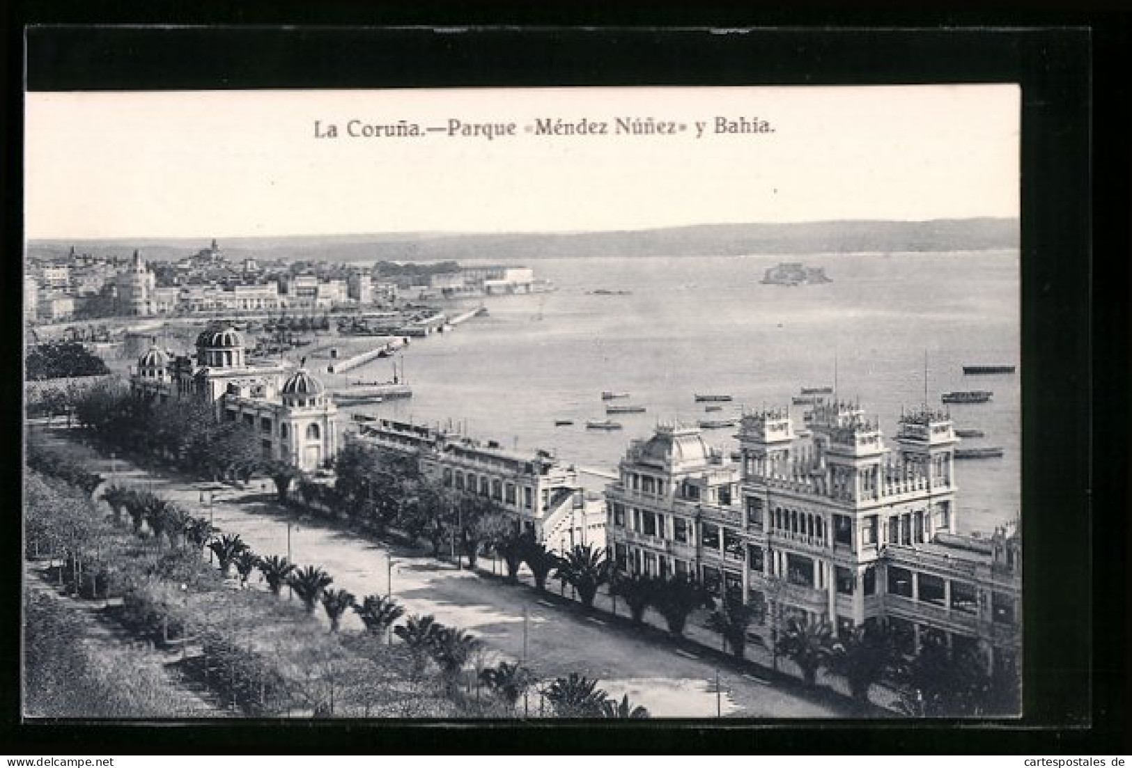 Postal La Coruna, Parque, Mendez Nunez Y Bahia  - La Coruña