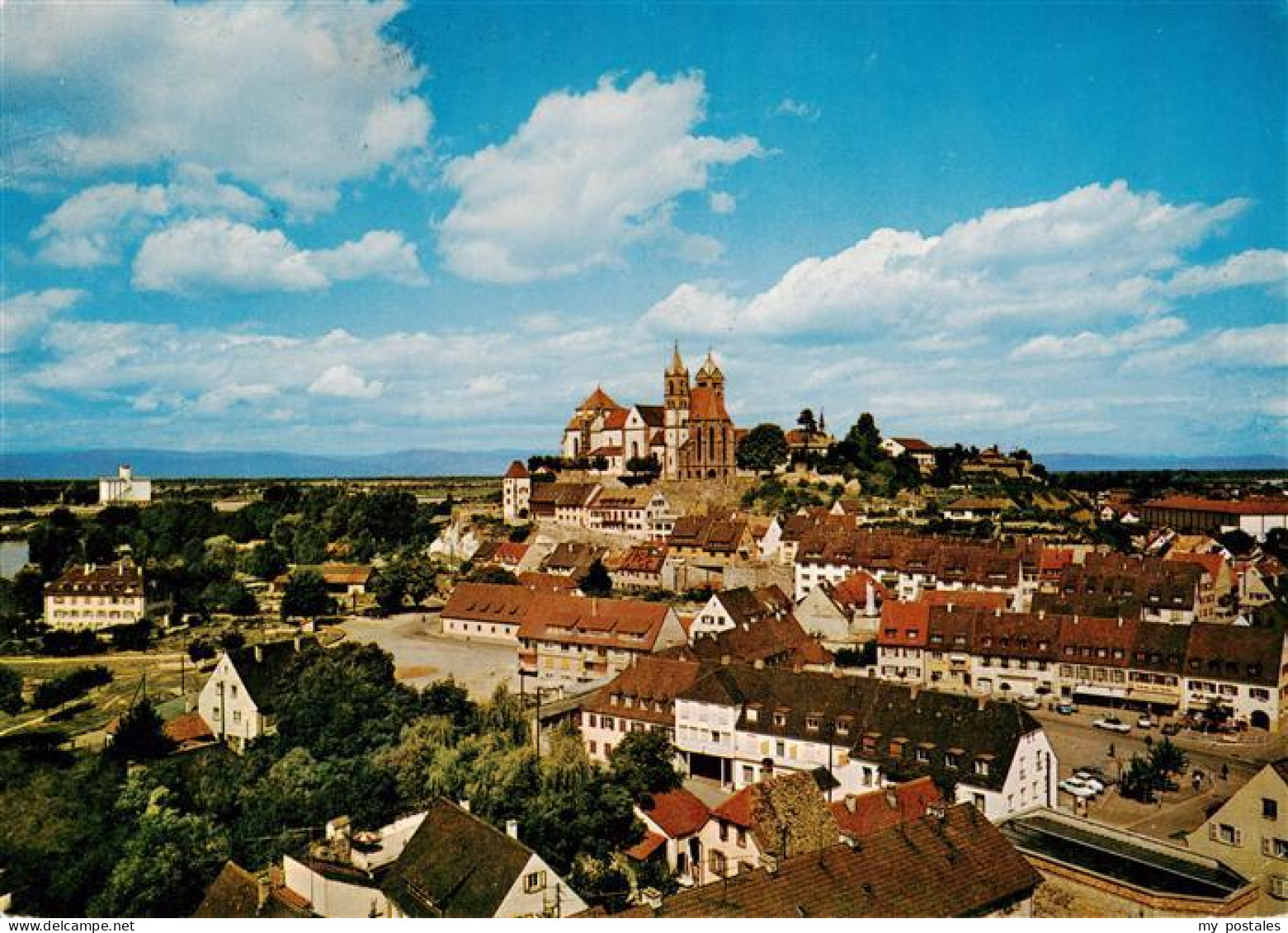 73930033 Breisach_Rhein Stadtpanorama Marktplatz Und Muensterberg - Breisach