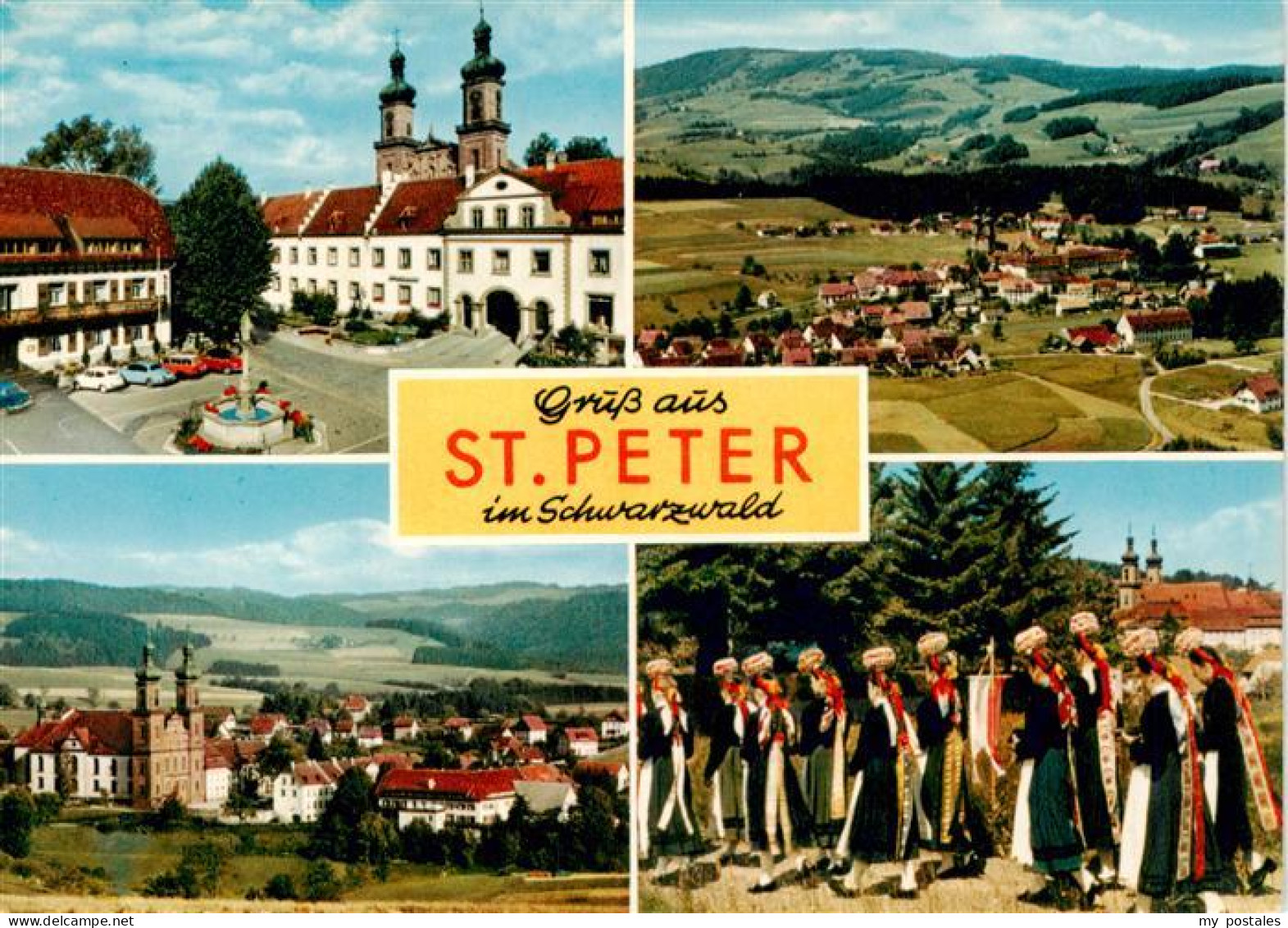 73929382 St_Peter_Schwarzwald Marktplatz Fliegeraufnahme Kirche Trachten - St. Peter