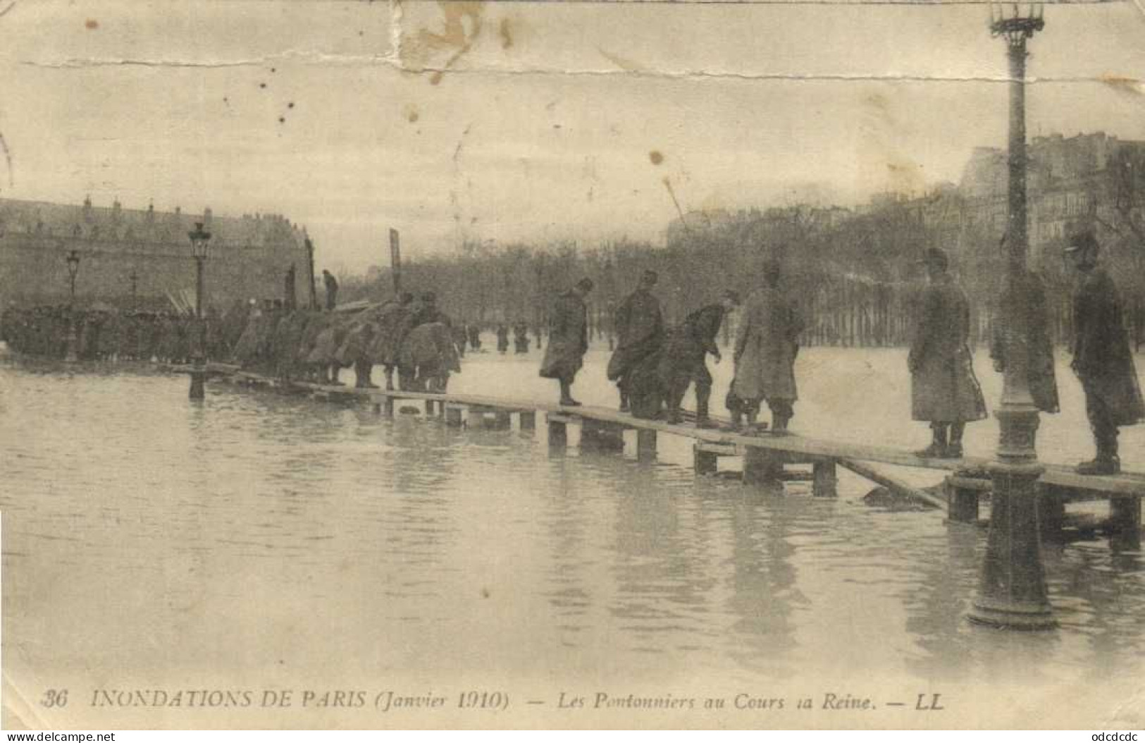 DESTOCKAGE Avant fermeture boutique BON LOT 100 CPA INONDATIONS PARIS 1910   (toutes scannées )