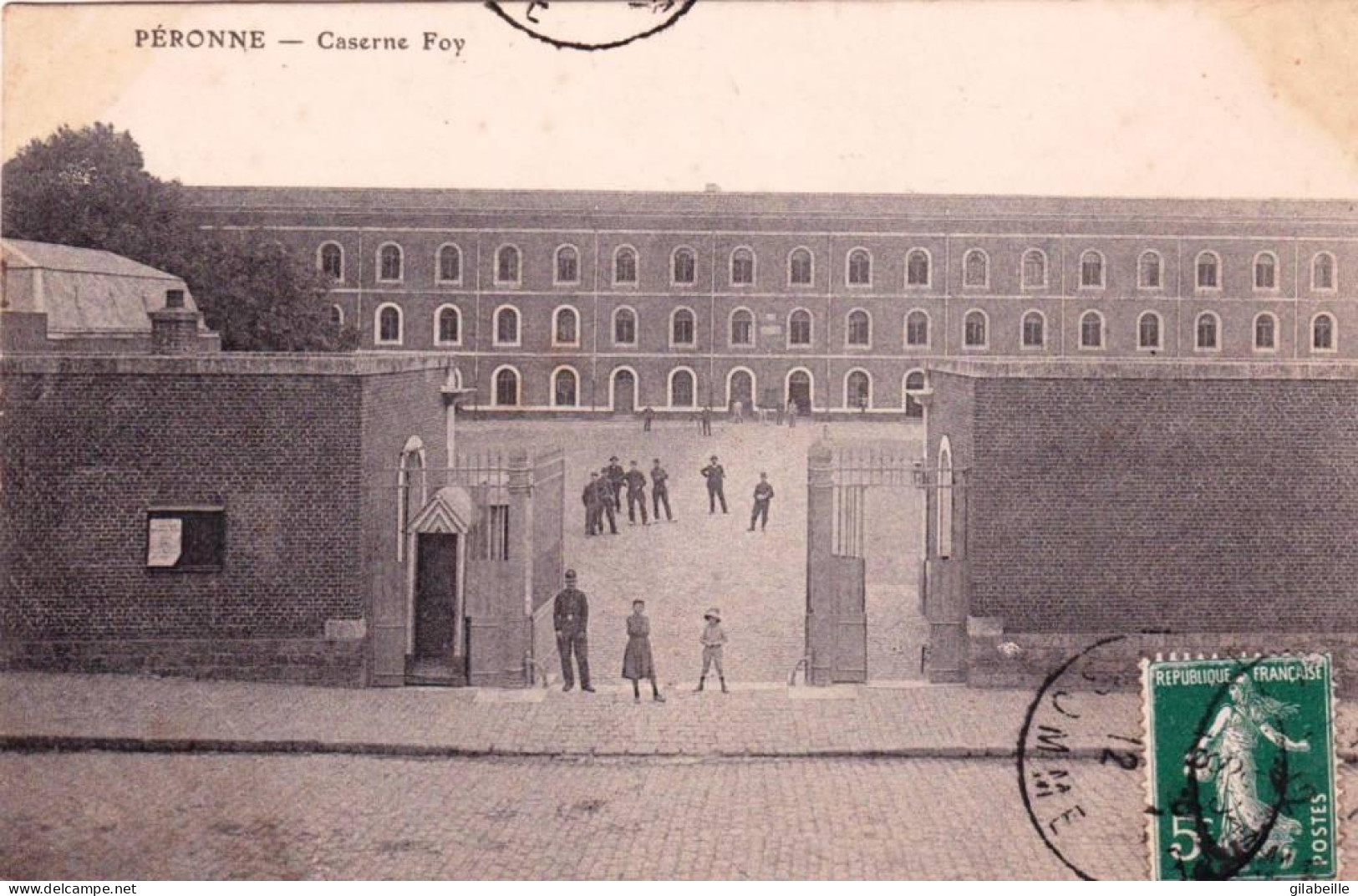 80 - Somme - PERONNE - Caserne Foy - Peronne