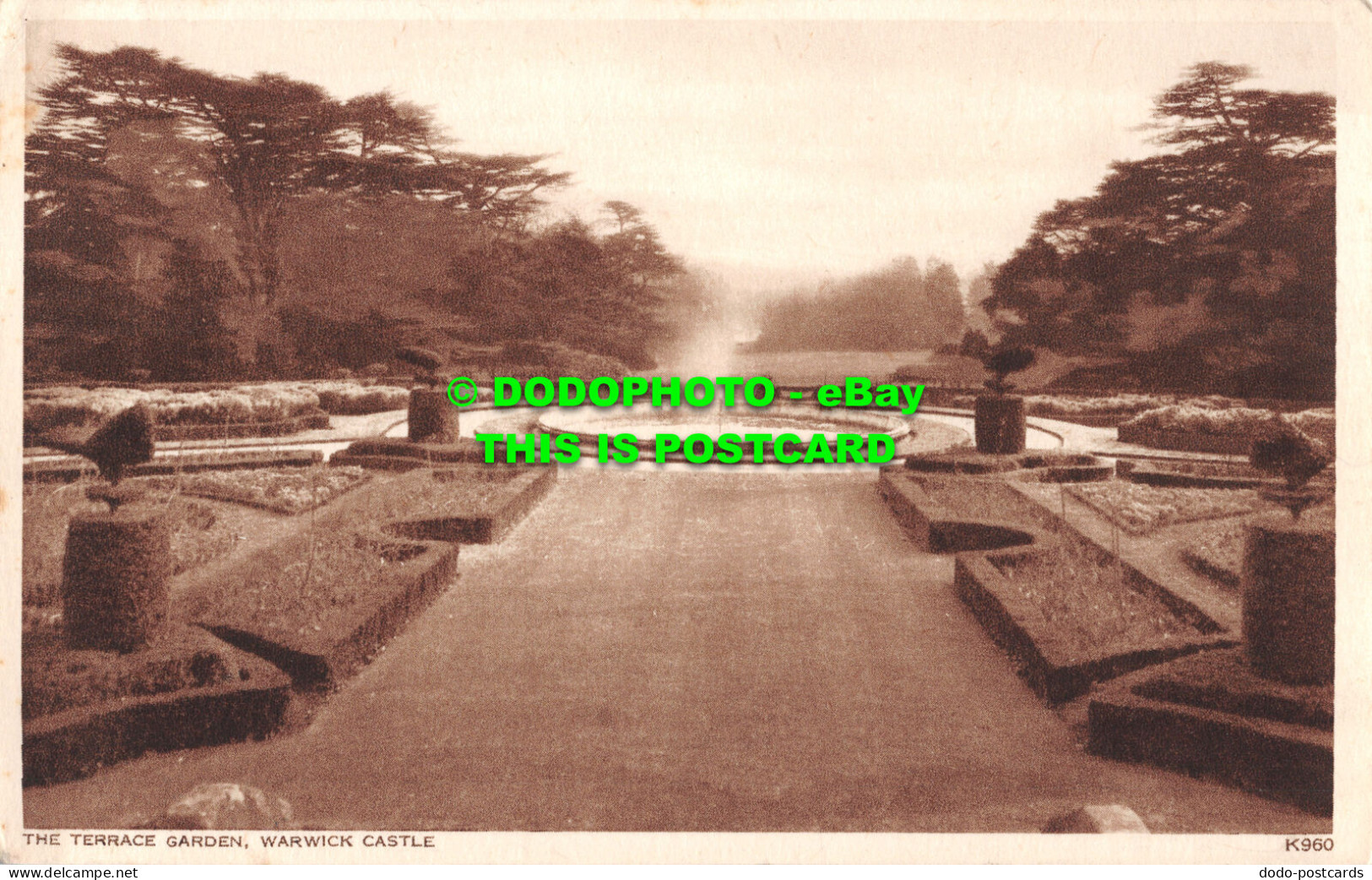 R484988 The Terrace Garden. Warwick Castle. K960. Warwick Castle Estate Office B - Welt