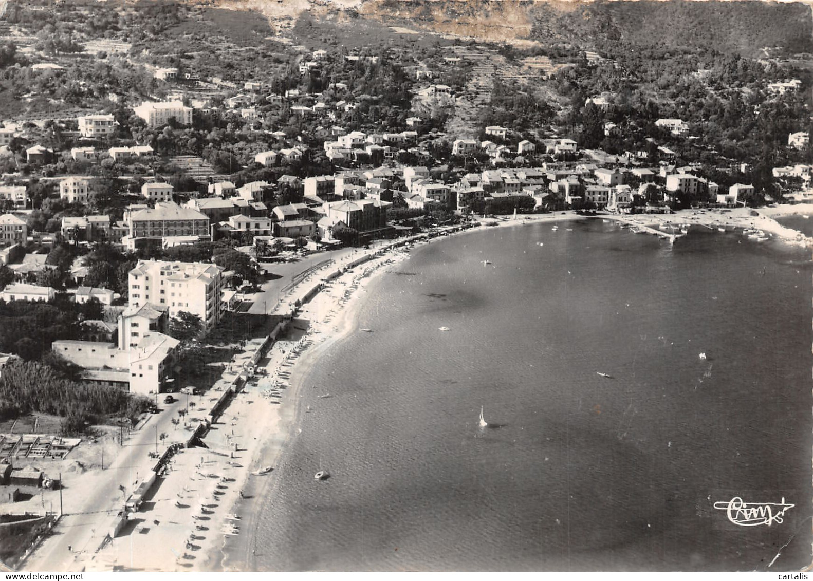 83-LE LAVANDOU-N° 4383-A/0017 - Le Lavandou