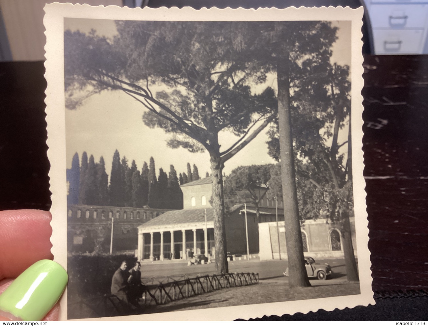 Photo Snapshot 1930 40 ITALIE  ROME - Basilique De Saint Laurent Hors Les Murs Homme, Assis,CITROEN Peugeot Voiture - Lugares