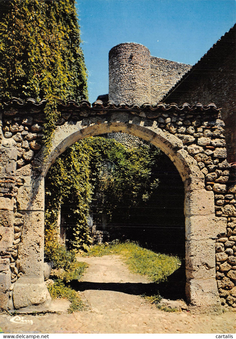 01-PEROUGES-N° 4387-B/0245 - Pérouges