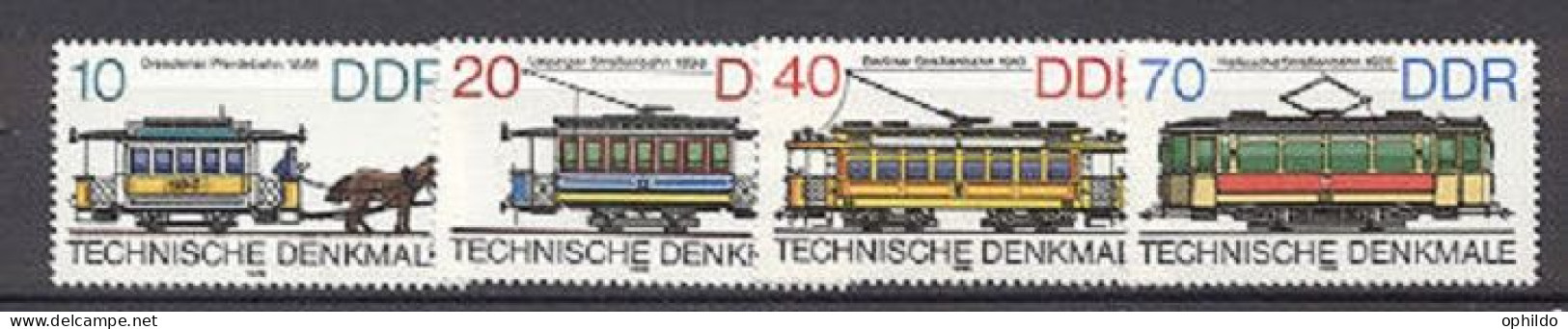 DDR   2637/2640     * *  TB   Tramway  - Neufs