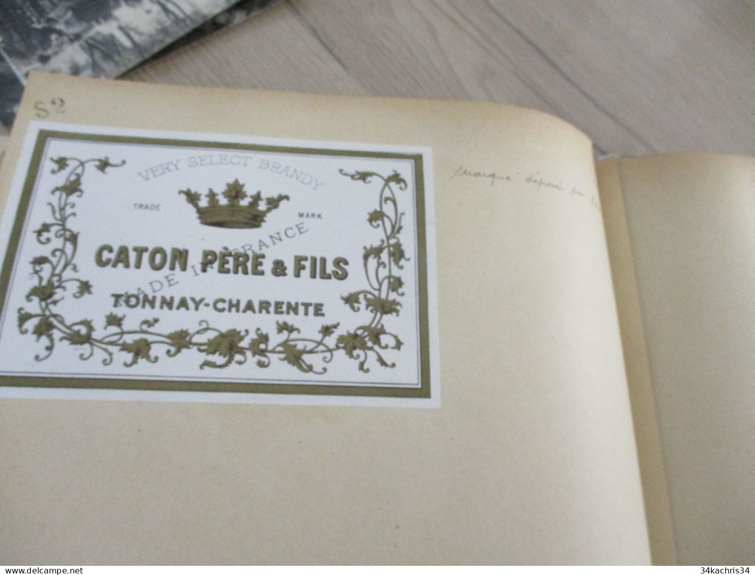 Livre des étiquettes et monopoles concédés Surtout Charente Cognac + de 100 documents