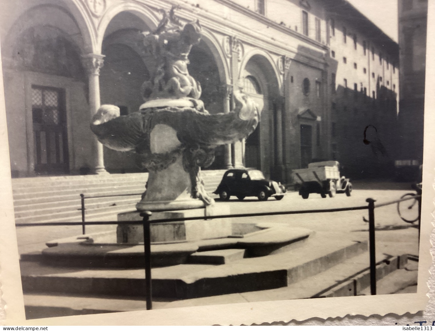 Photo Snapshot 1930 40 ITALIE Florence Pizza Ss Annunuziata Voiture Vélo Peugeot Renault Citroën Traction - Lugares