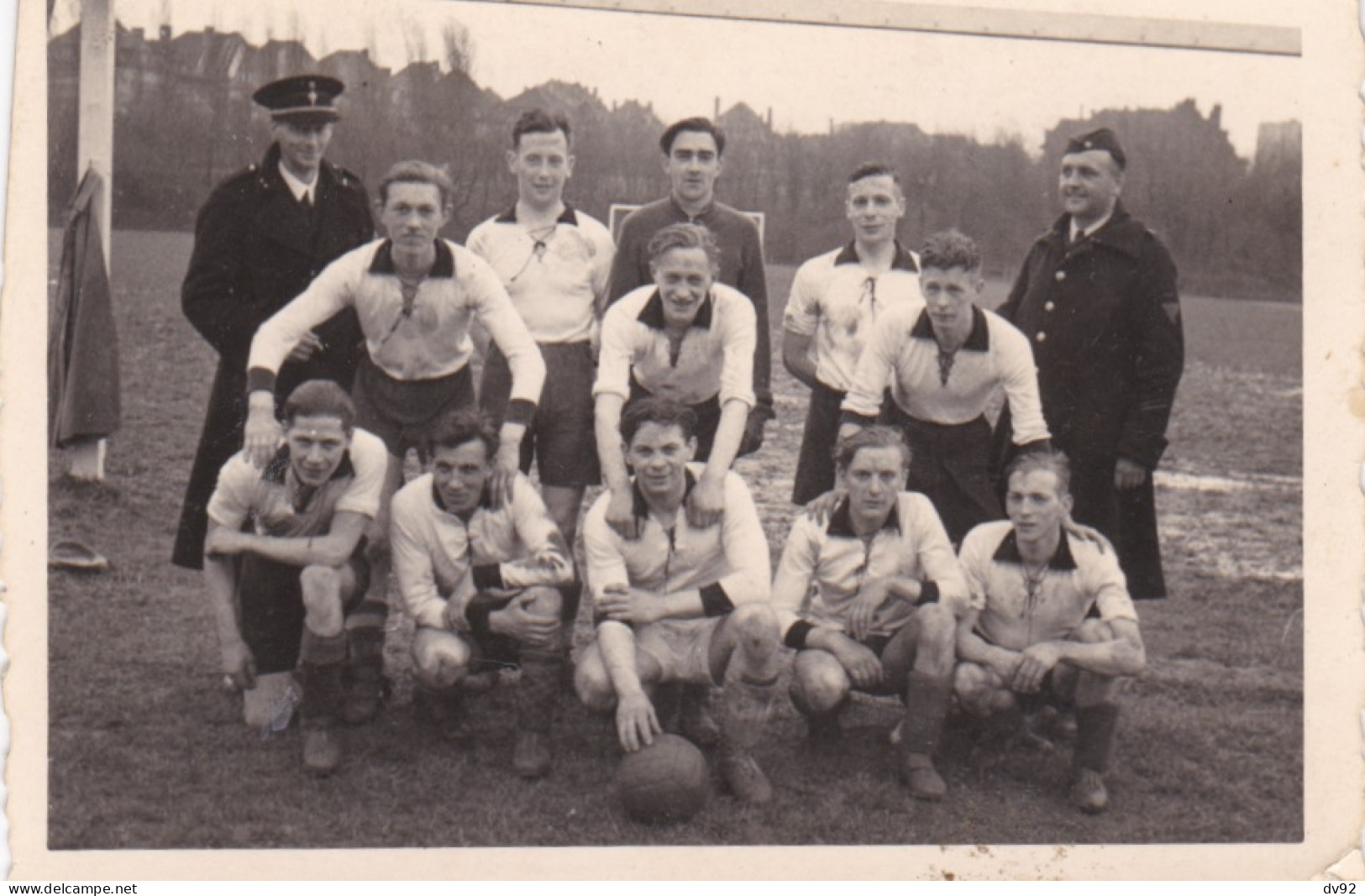 BELGIQUE EQUIPE FOOTBALL SCHAERBECK 1941 - Deportes
