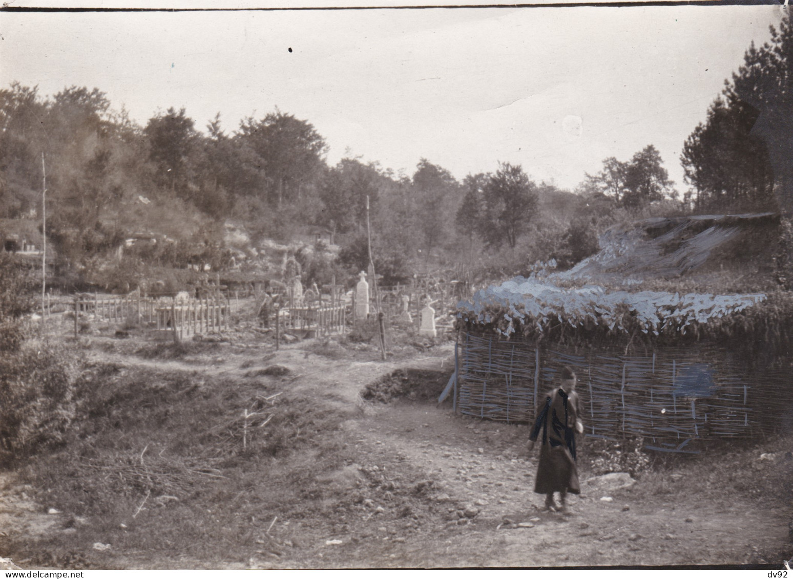 MEURTHE ET MOSELLE LA CARRIERE DE FLIREY GUERRE 14/18 TOMBES DE SOLDATS ET CANTONNEMENT - Guerra, Militares