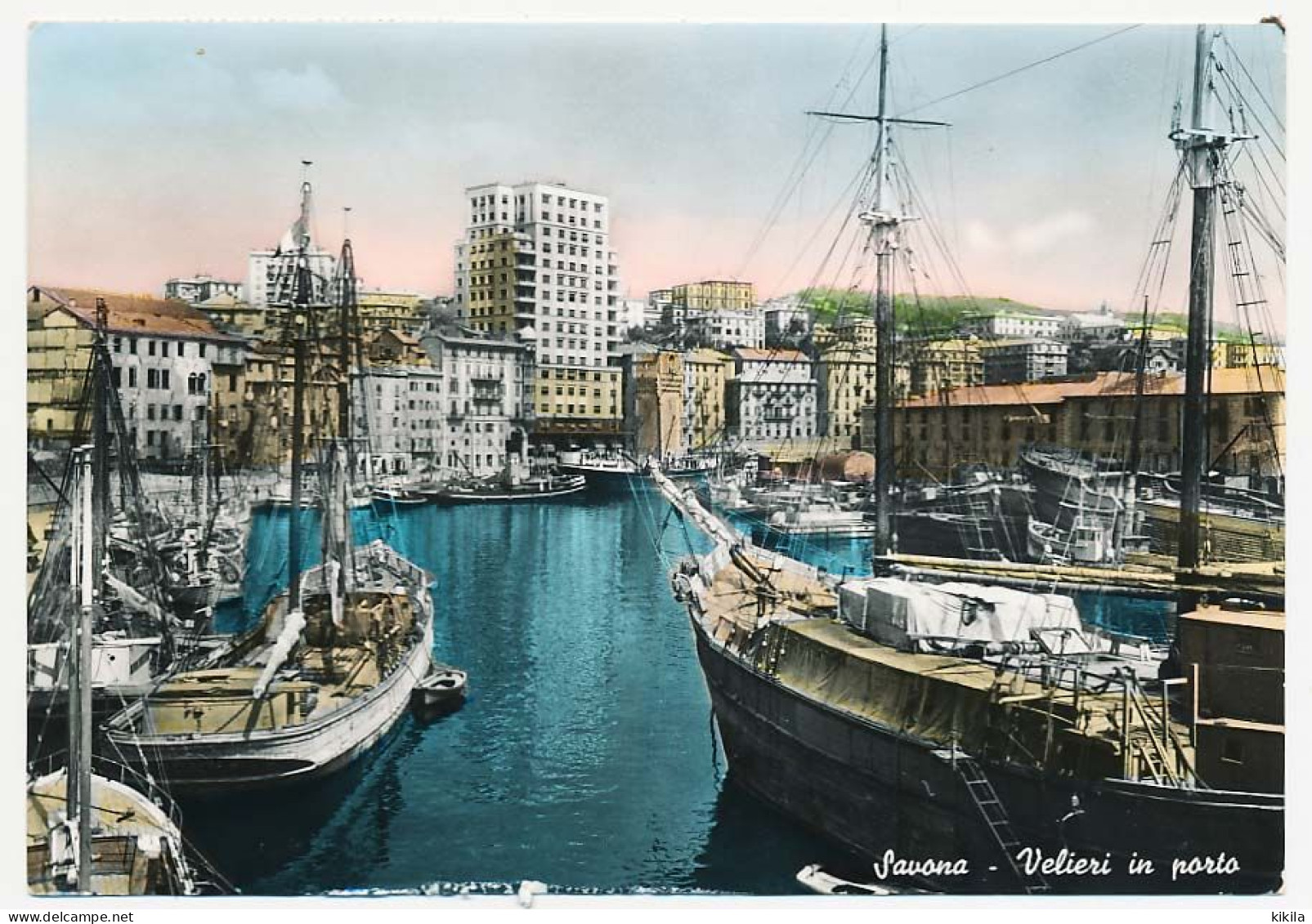 CPSM 10.5 X 15 Italie (503) Liguria SAVONA Savone Voiliers Au Port   Velieri In Porto - Savona