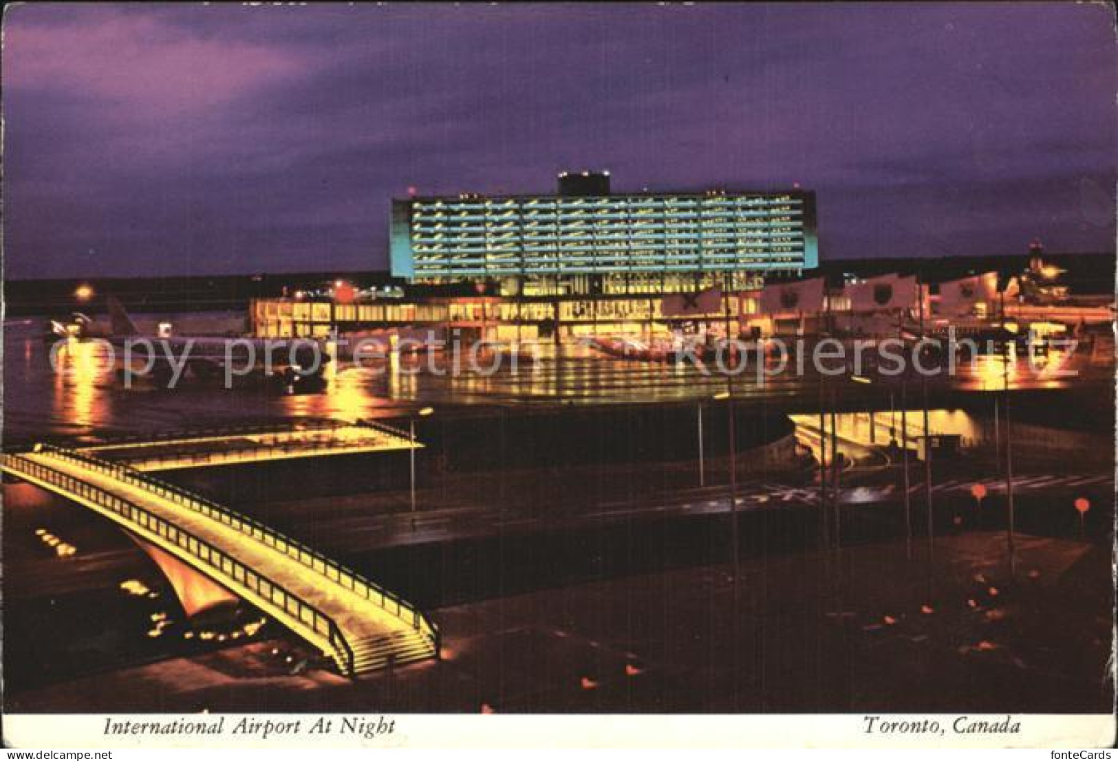 72437716 Toronto Canada International Airport At Night Toronto Canada - Non Classés