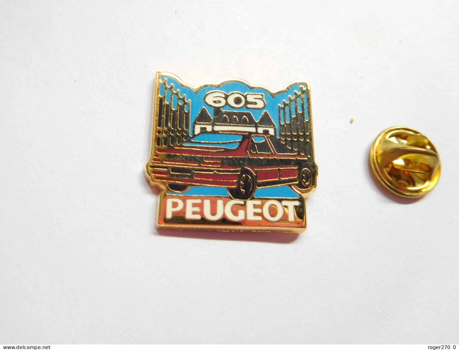 Beau Pin's En Zamac , Auto Peugeot 605 , Non Signé - Peugeot