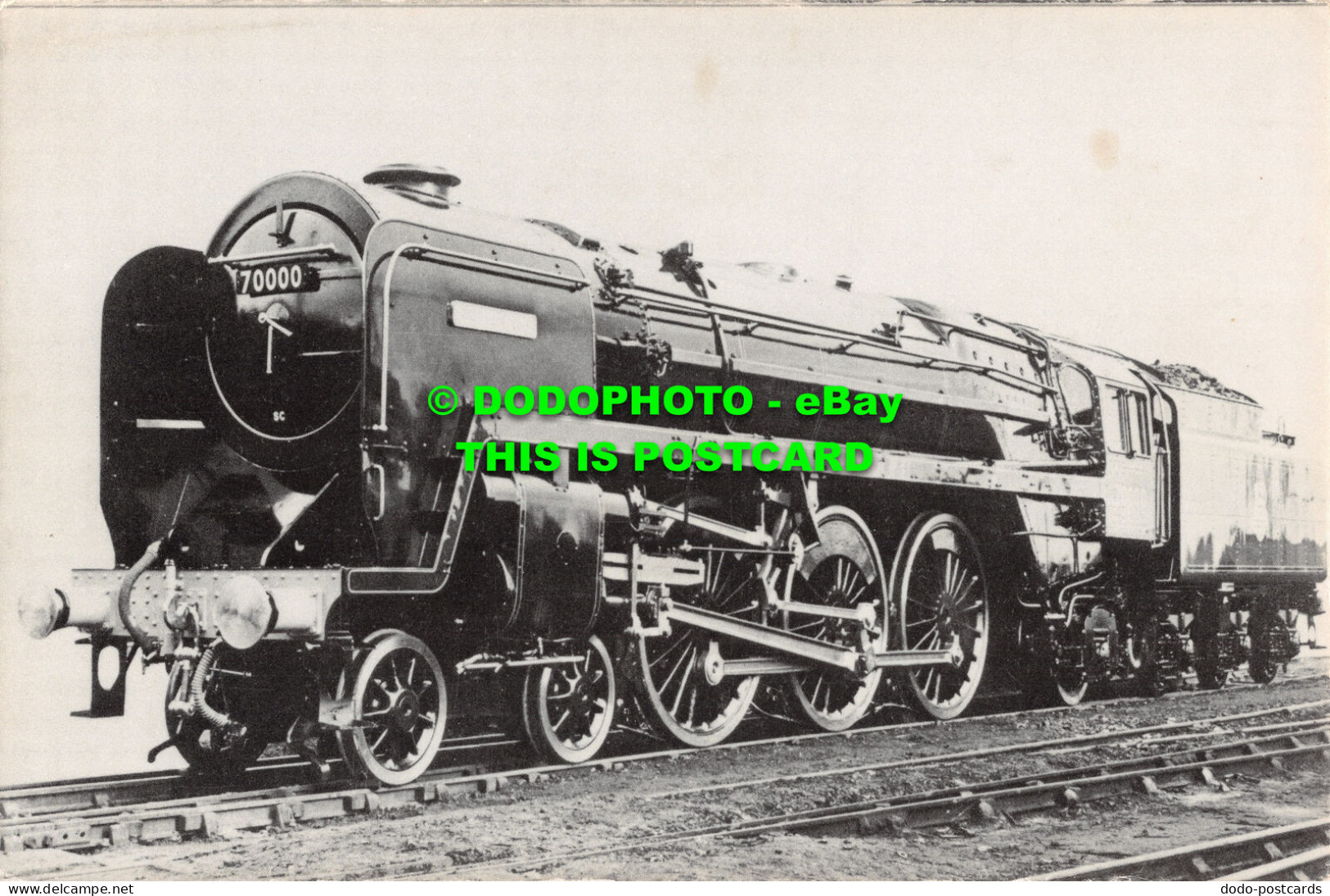 R485675 Locomotive. Postcard - Monde