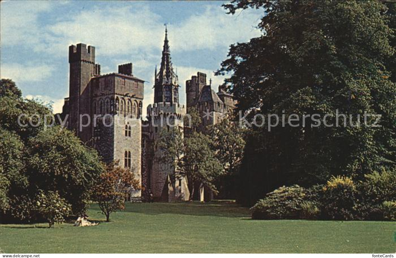 72388232 Cardiff Wales Castle Bute Park Cardiff Wales - Autres & Non Classés