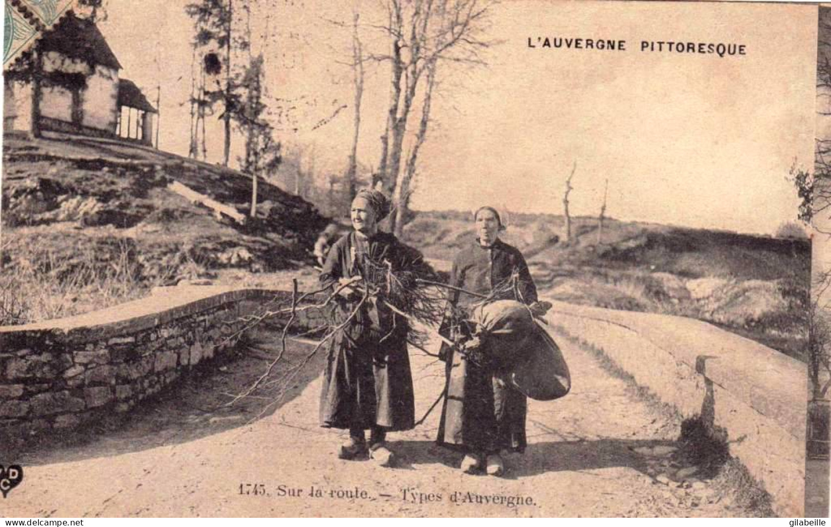 63 - Puy De Dome -   Types D'Auvergne - Sur La Route - Autres & Non Classés