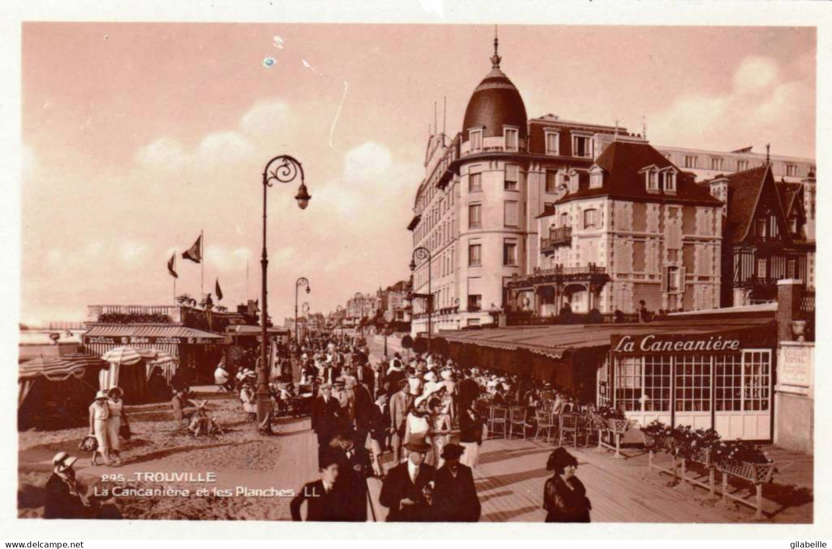 14 - Calvados -  TROUVILLE - La Cancaniere Et Les Planches - Trouville