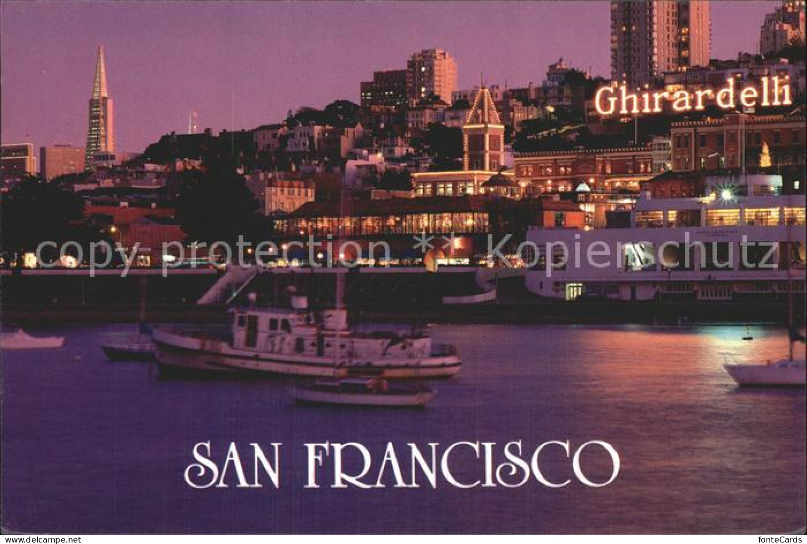 72371155 San_Francisco_California Hafen Ghirardelli Square - Autres & Non Classés