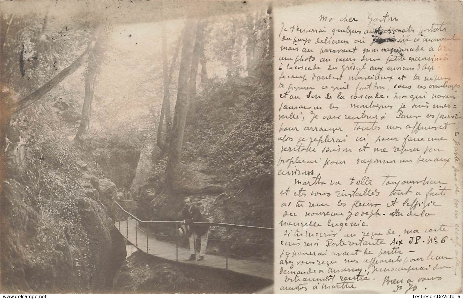 MONDE - Pont - Forêt - Homme En Costume - Vue D'ensemble - Carte Postale Ancienne - Monde