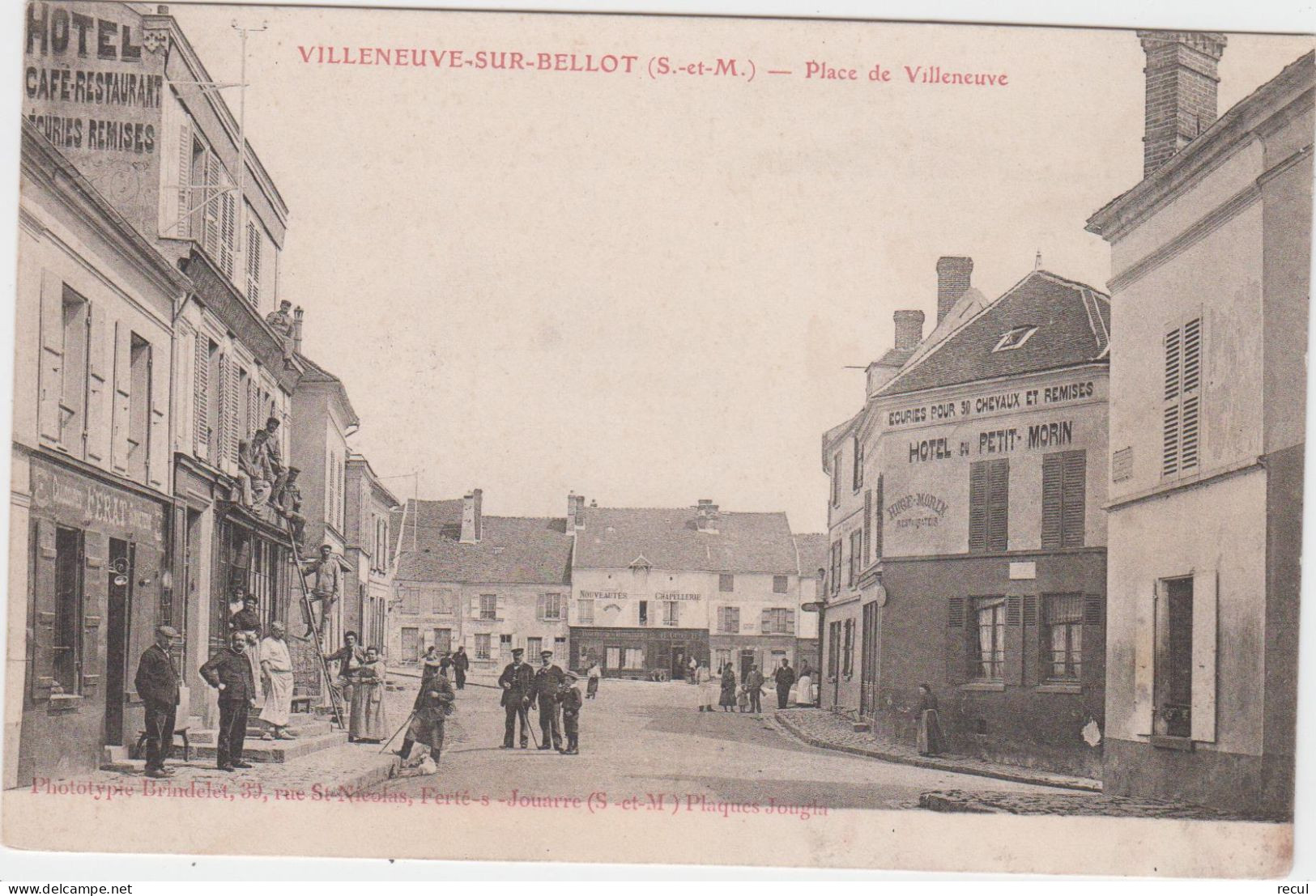 SEINE Et MARNE - VILLENEUVE - SUR- BELLOT - Place De Villeneuve - Brie Comte Robert