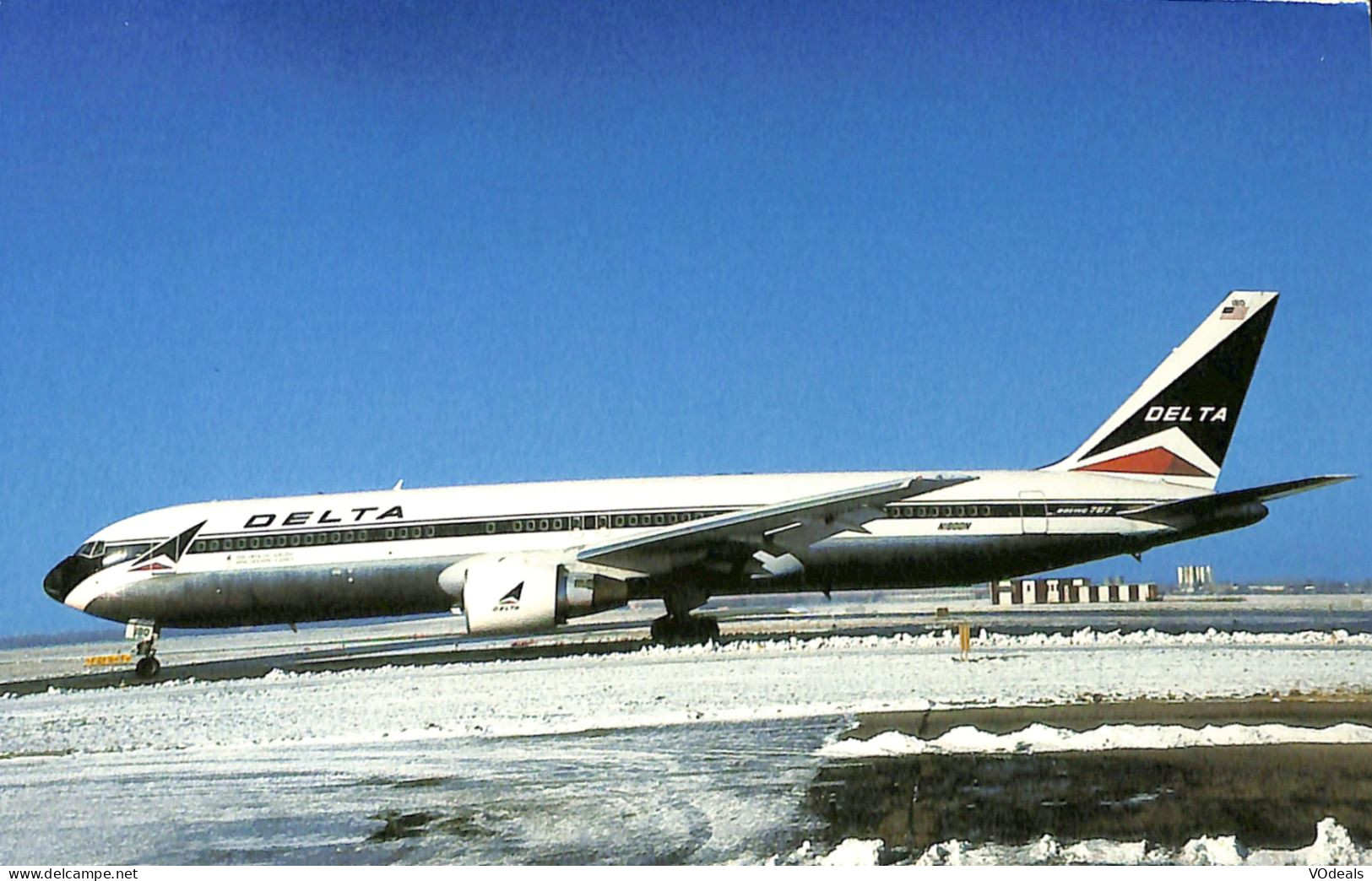 Belgique - Transports - Aviation - Avions - Boeing 767-332(ER) - N180DN (CN 25985) - 1946-....: Ere Moderne