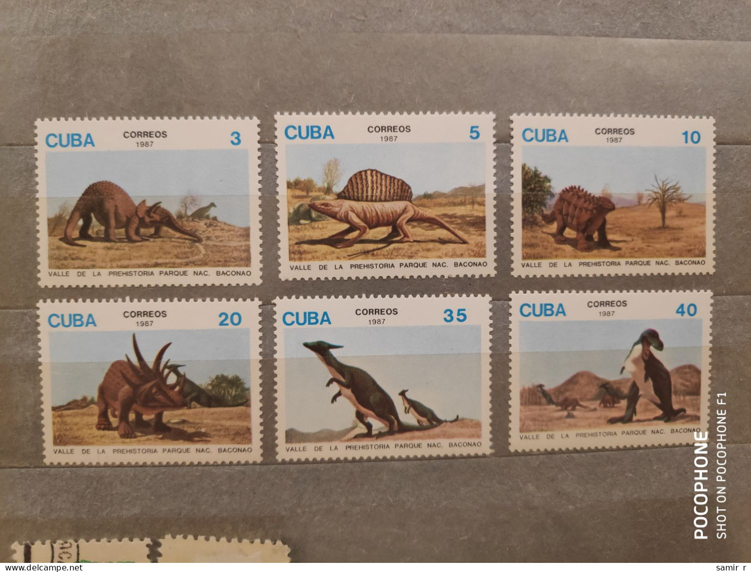 1987	Cuba	Animals  Dinosaurs  (F90) - Unused Stamps