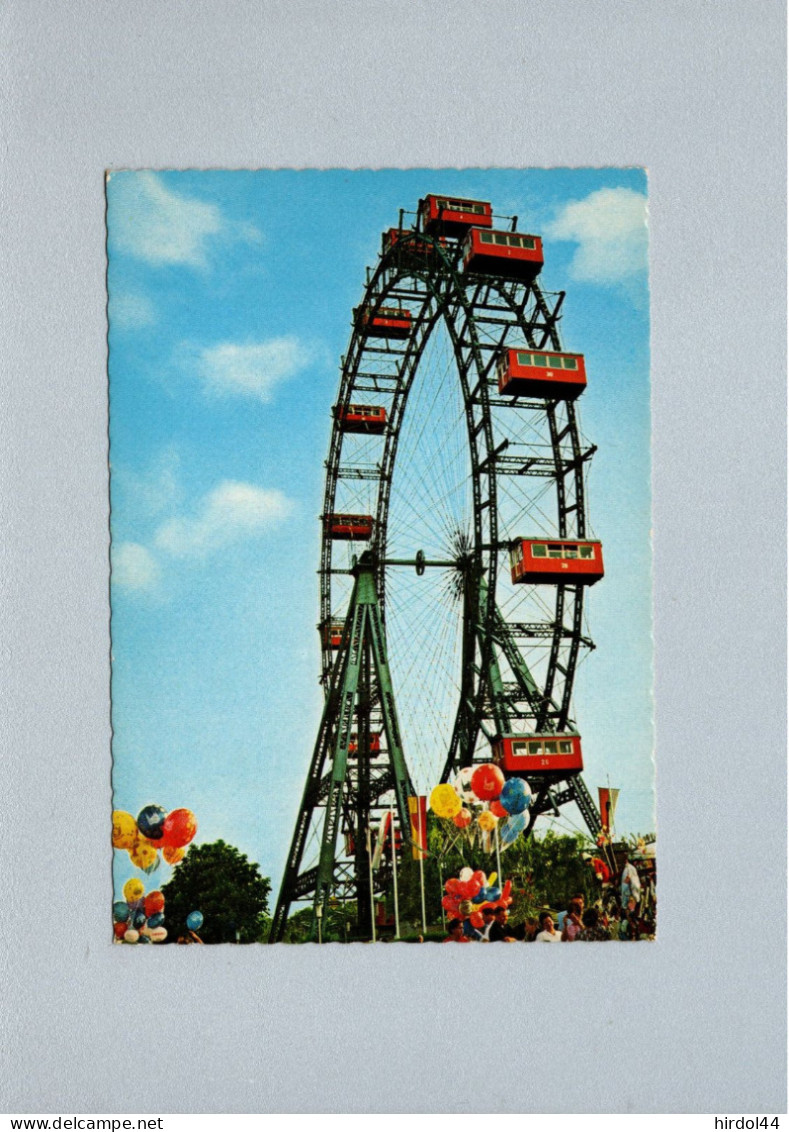 Parc D'attraction - Le Prater Et La Roue Géante à Vienne - Autres & Non Classés