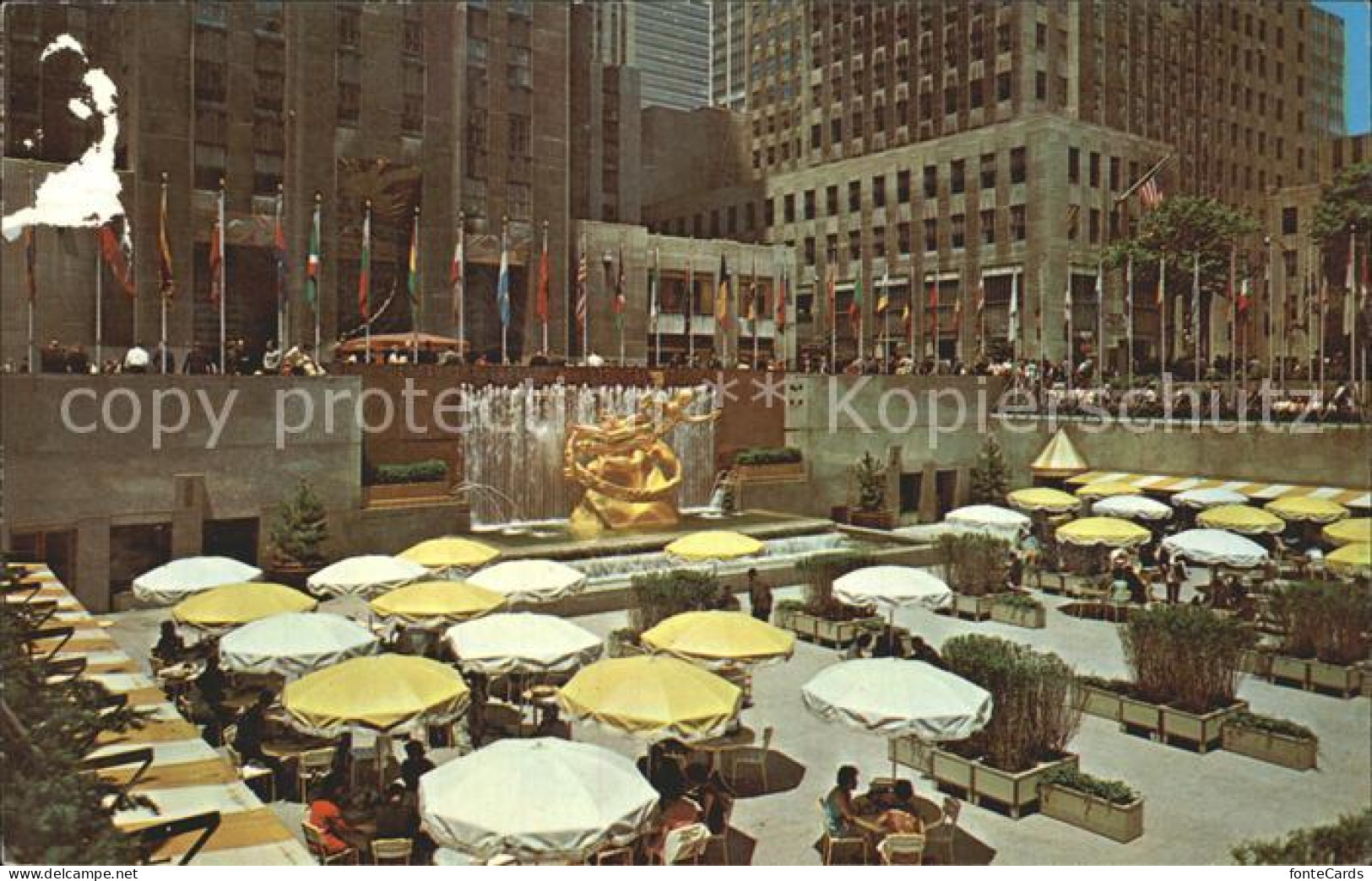 72322894 New_York_City Lower Plaza At Rockefeller Center - Autres & Non Classés