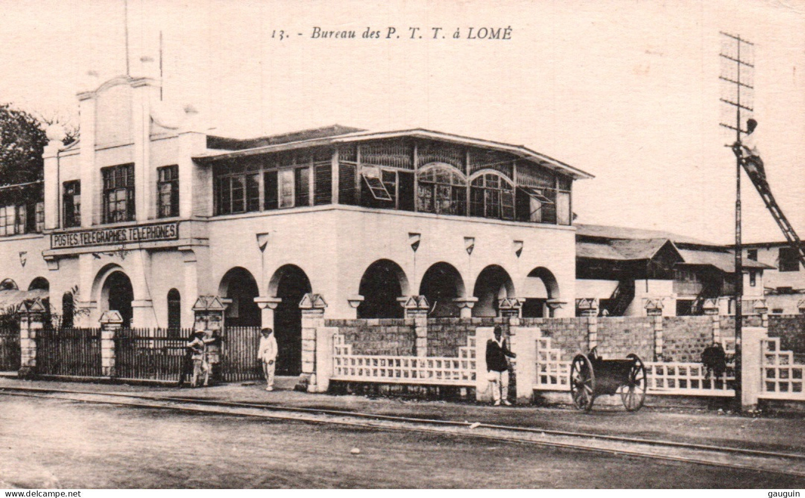 CPA - LOMÉ - Bureau Des PTT - Edition C.M - Togo