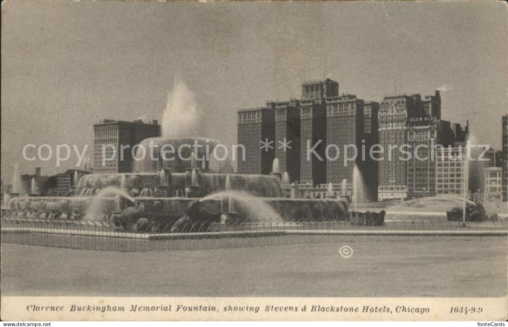 72315617 Chicago_Illinois Clerence Buckingham Memorial Fountain - Other & Unclassified