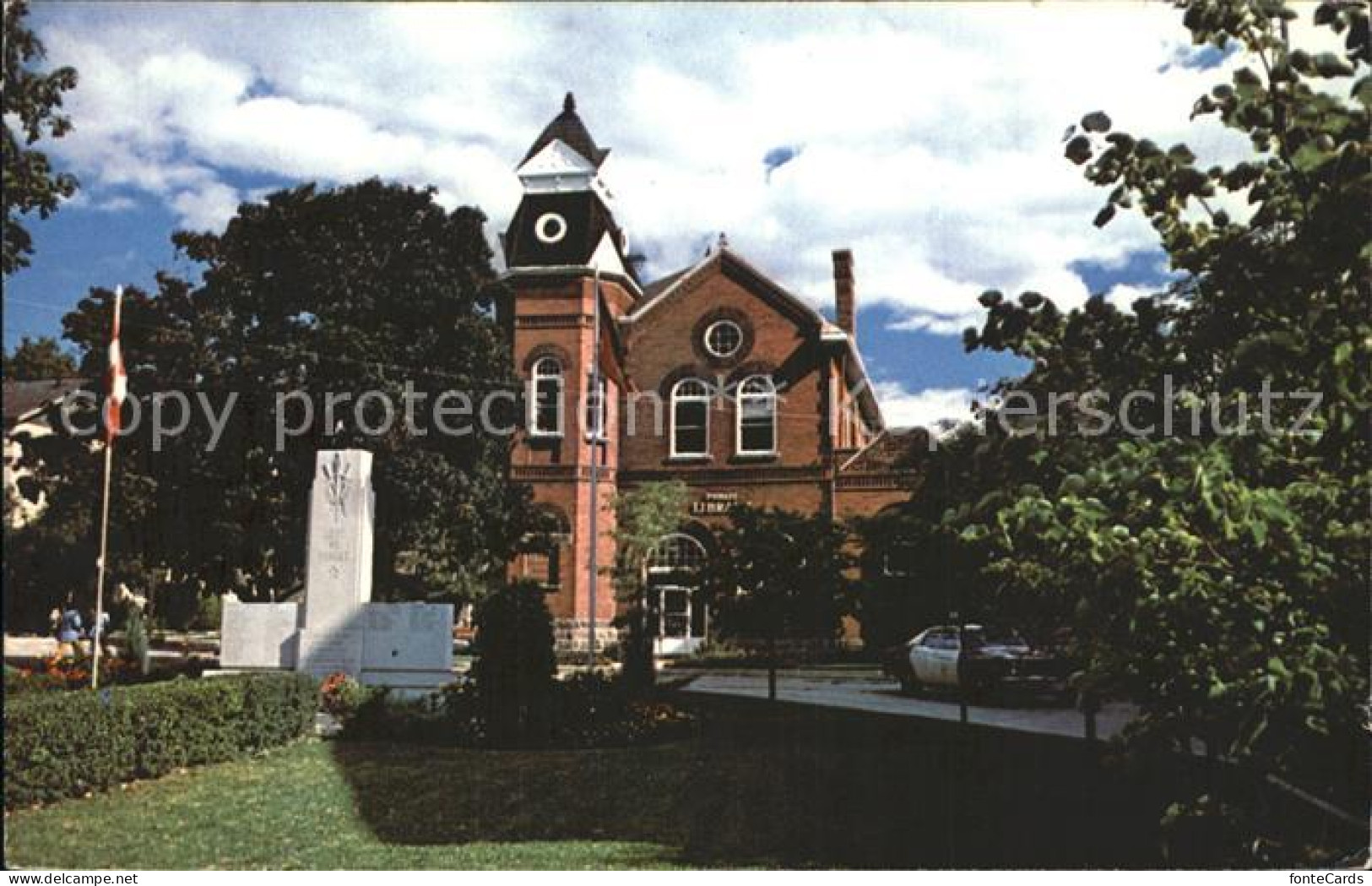 72315582 Ontario Canada Cenotaph And Library Clinton Kanada - Sin Clasificación