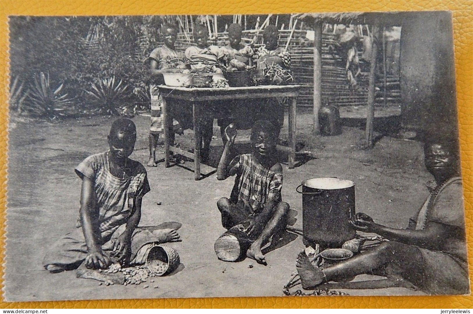 CONGO BELGE  - BELGISCH CONGO -  Bas-Congo  - Missions Des Filles De Marie De Pesches  - Préparations Culinaires - Belgisch-Congo