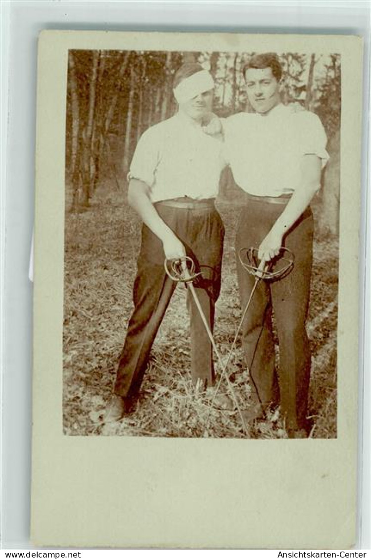 39191905 - Studenten Mit Saebel , Student Am Auge Verletzt AK - Escuelas