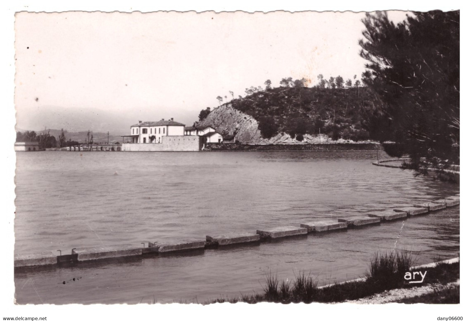 Environs De CADENET - Bassin De Saint Christophe  (carte Photo) - Cadenet