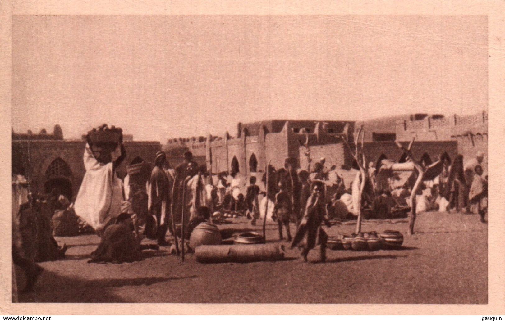 CPA - TOMBOUCTOU - La Place Du Marché - Edition Héliogravure - Mali