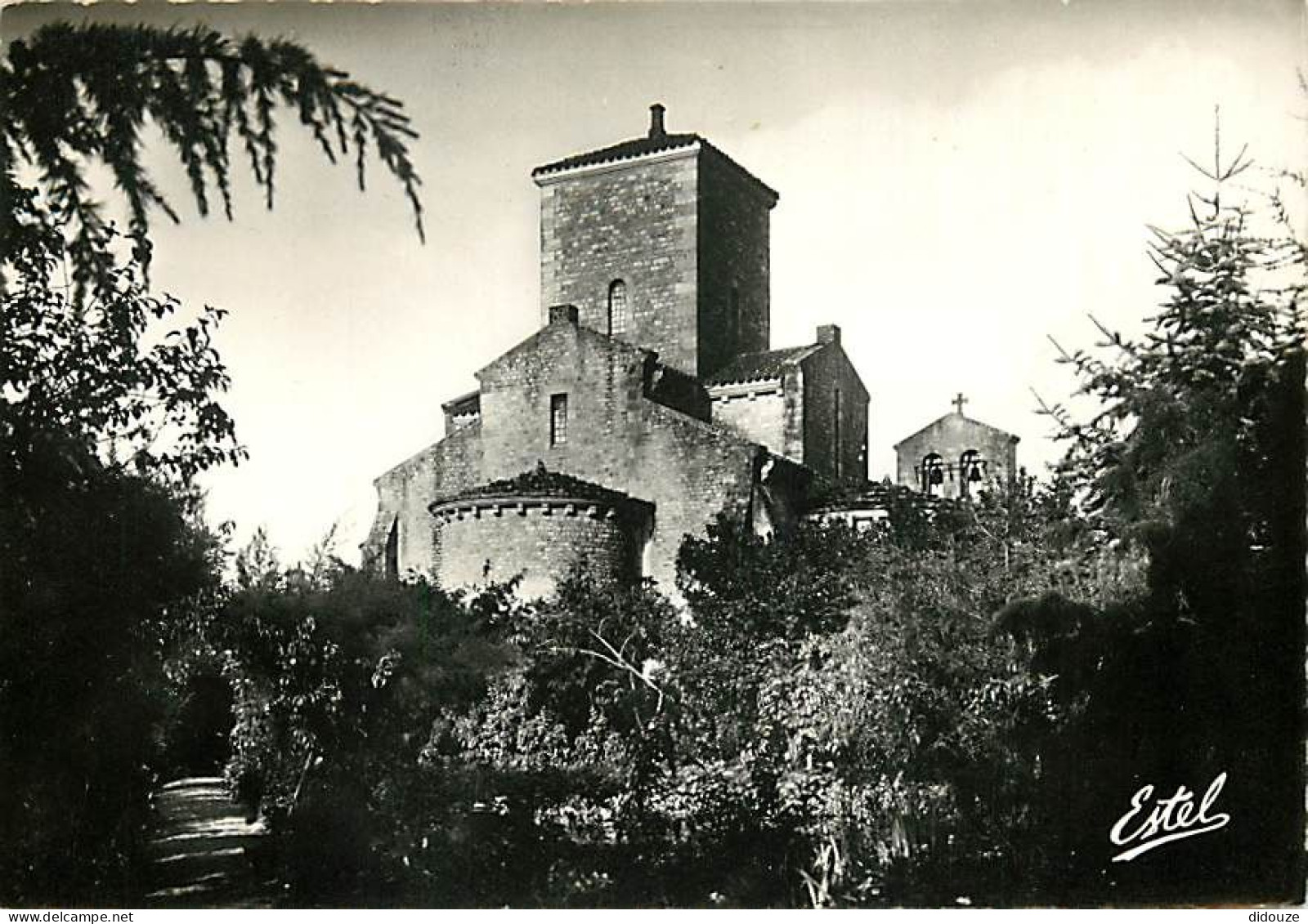 45 - Germigny Des Près - L'Eglise Carolingienne - L'Abside Vue Du Jardin Du Presbytère - Mention Photographie Véritable  - Autres & Non Classés