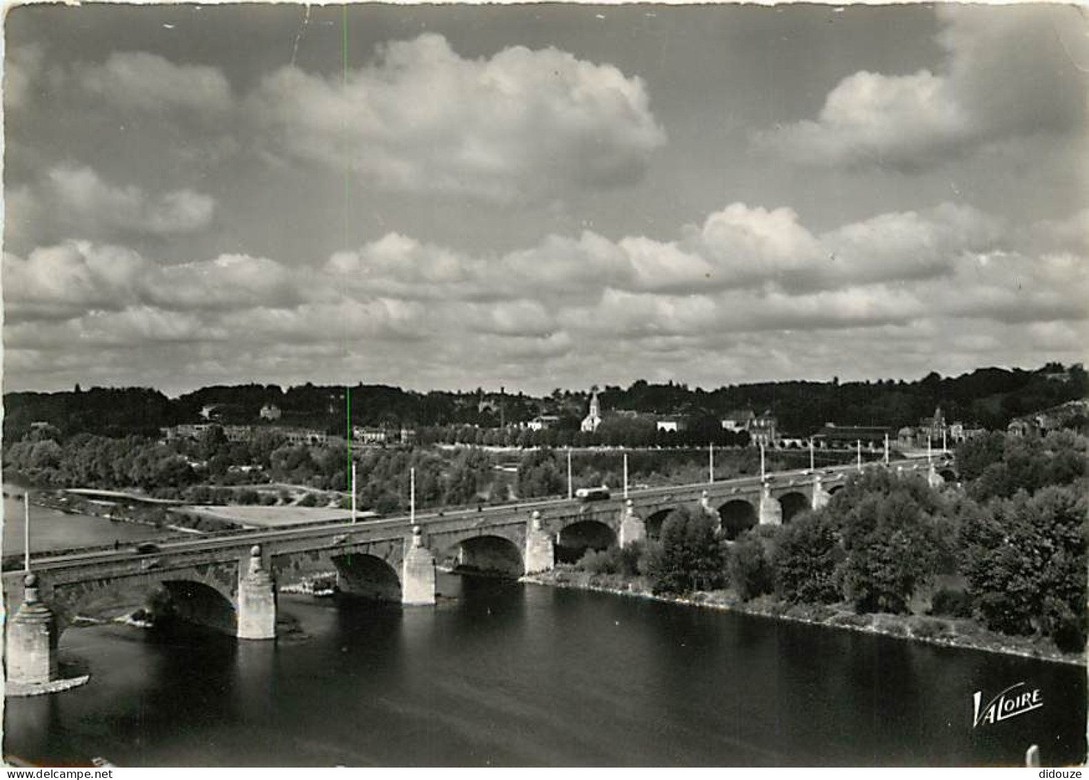 37 - Tours - La Loire Et Le Pont Wilson - Vue Prise Vers Saint Symphorien - Carte Dentelée - CPSM Grand Format - Etat Lé - Tours