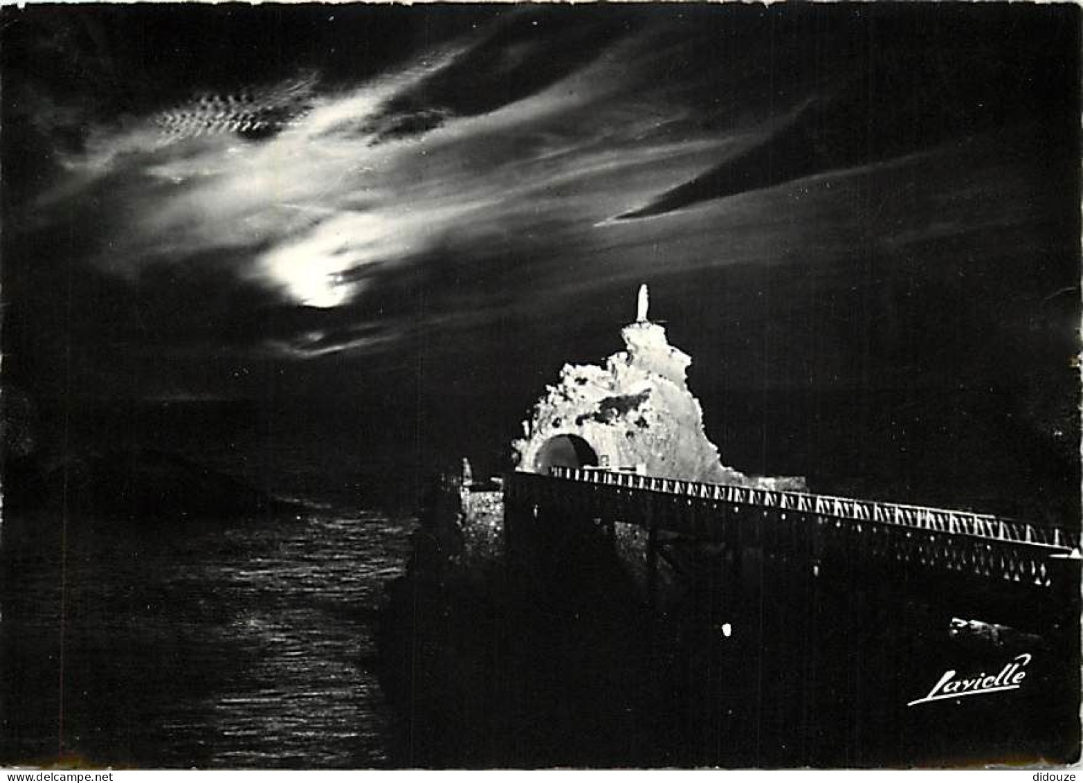 64 - Biarritz - Le Rocher De La Vierge - Vue De Nuit - Mention Photographie Véritable - CPSM Grand Format - Voir Scans R - Biarritz