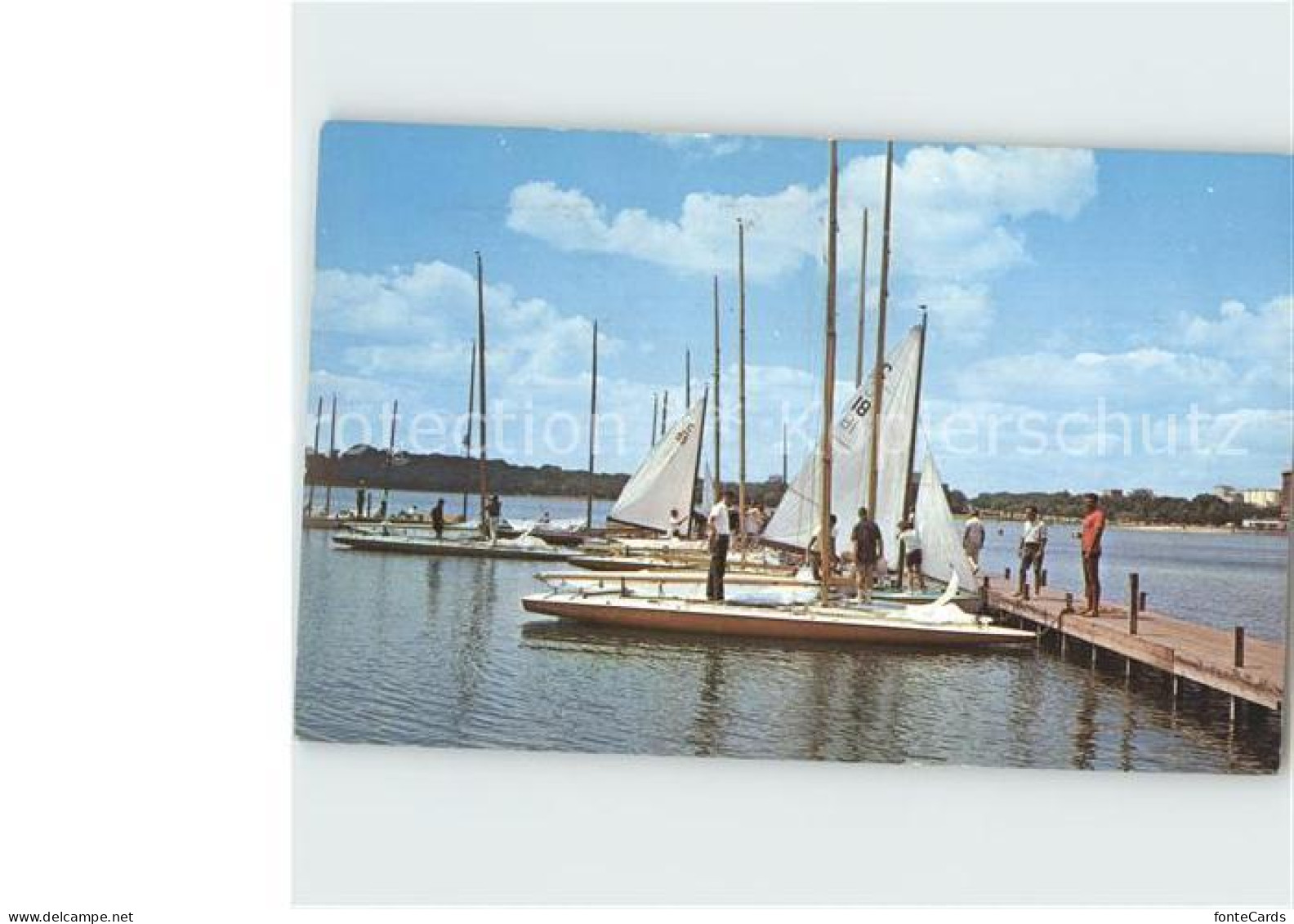 72299929 Minneapolis_Minnesota Sailboating On Lake Calhoun - Other & Unclassified